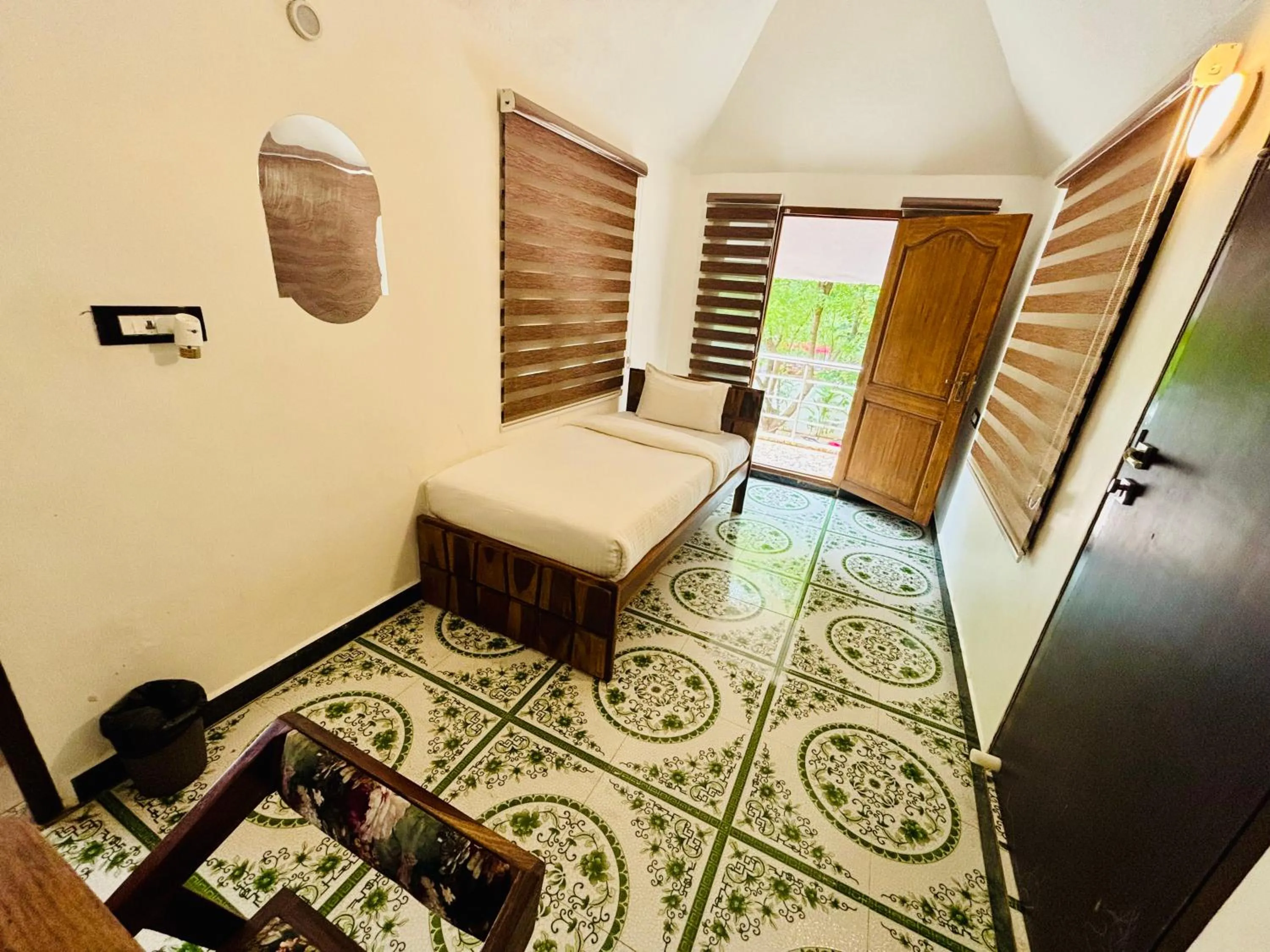 Bed in Courtyard Castle Heritage Resort