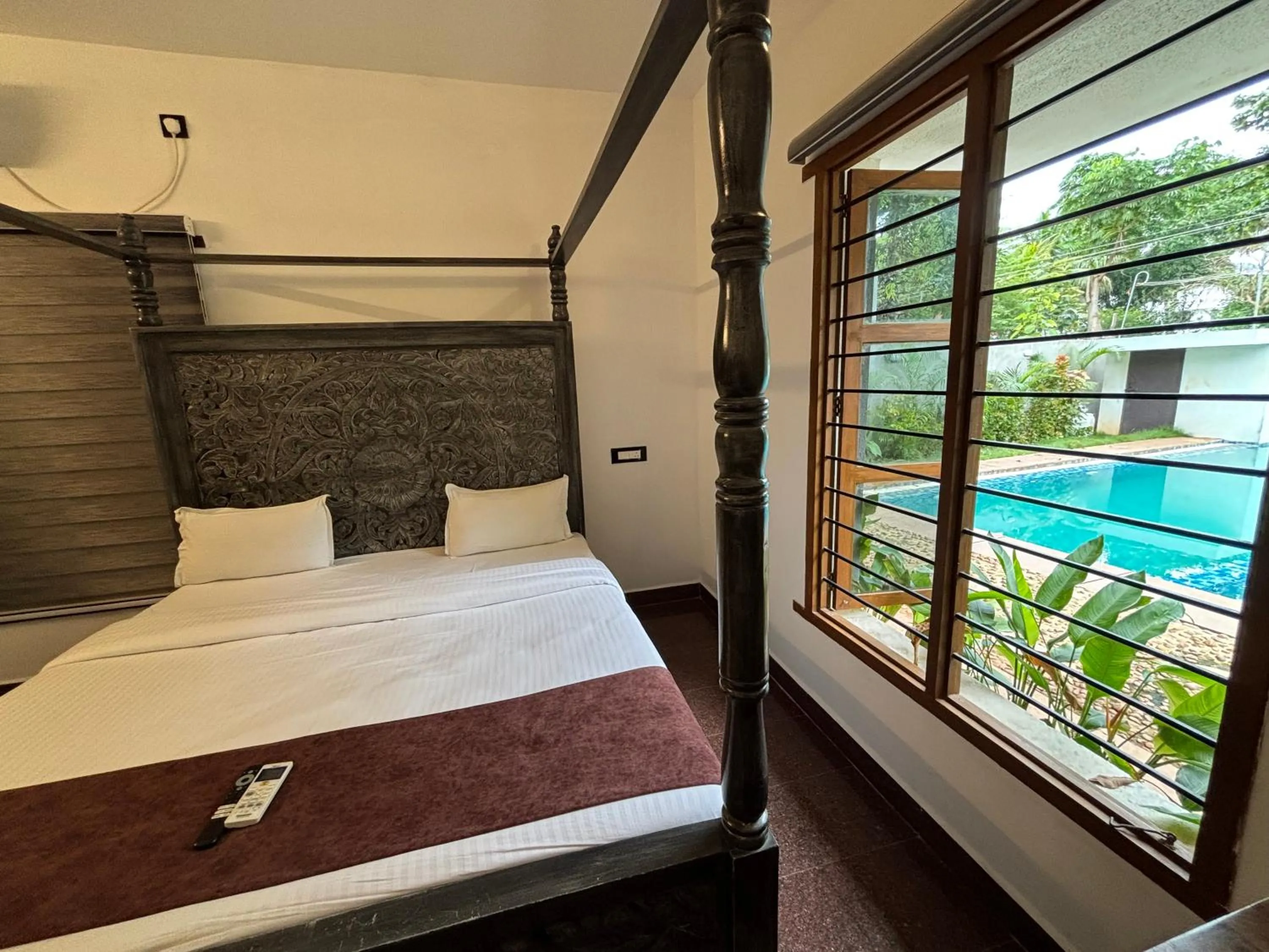 Bed in Courtyard Castle Heritage Resort