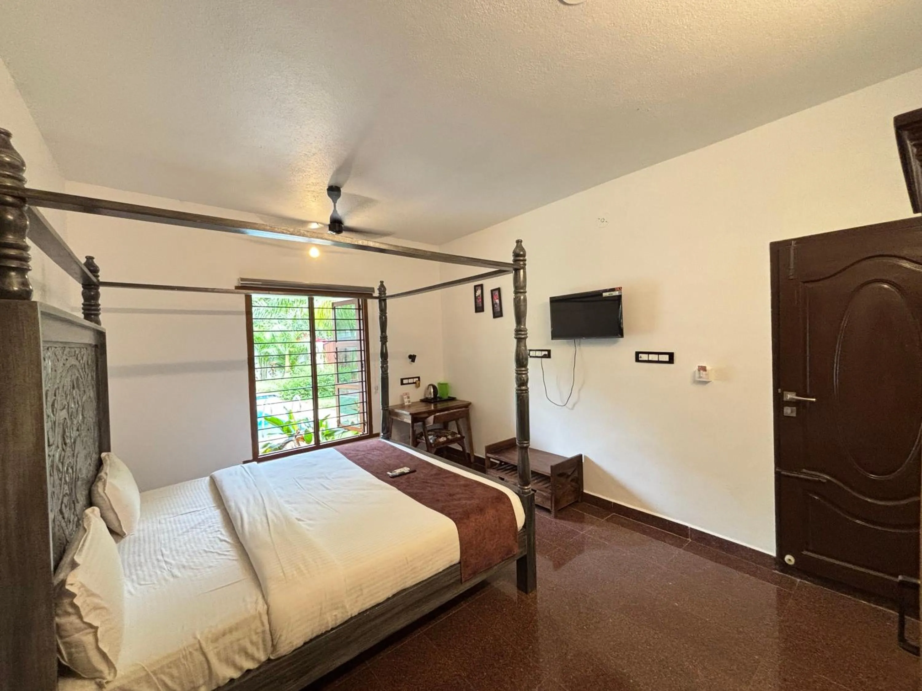 Bed in Courtyard Castle Heritage Resort