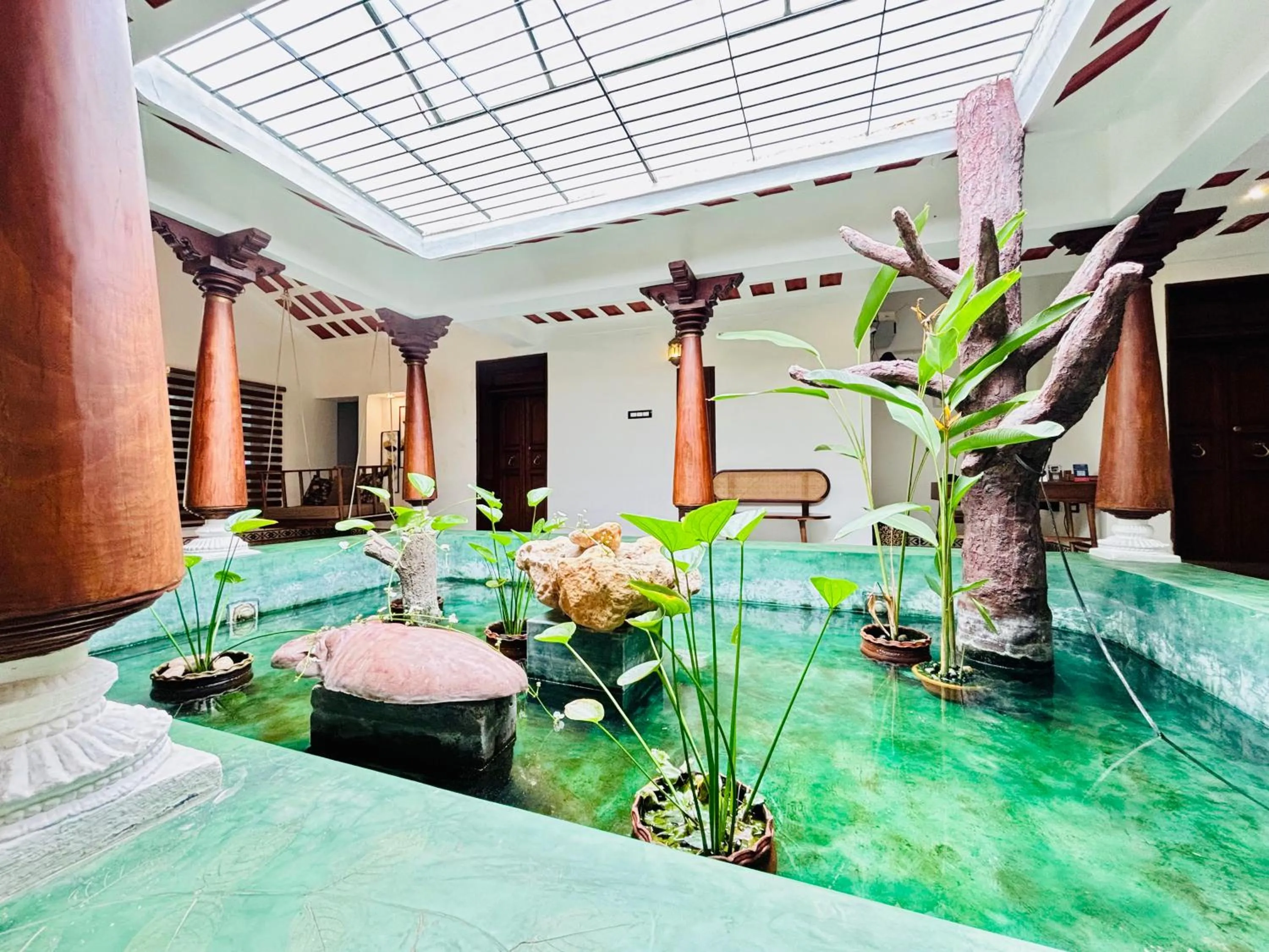 Inner courtyard view in Courtyard Castle Heritage Resort