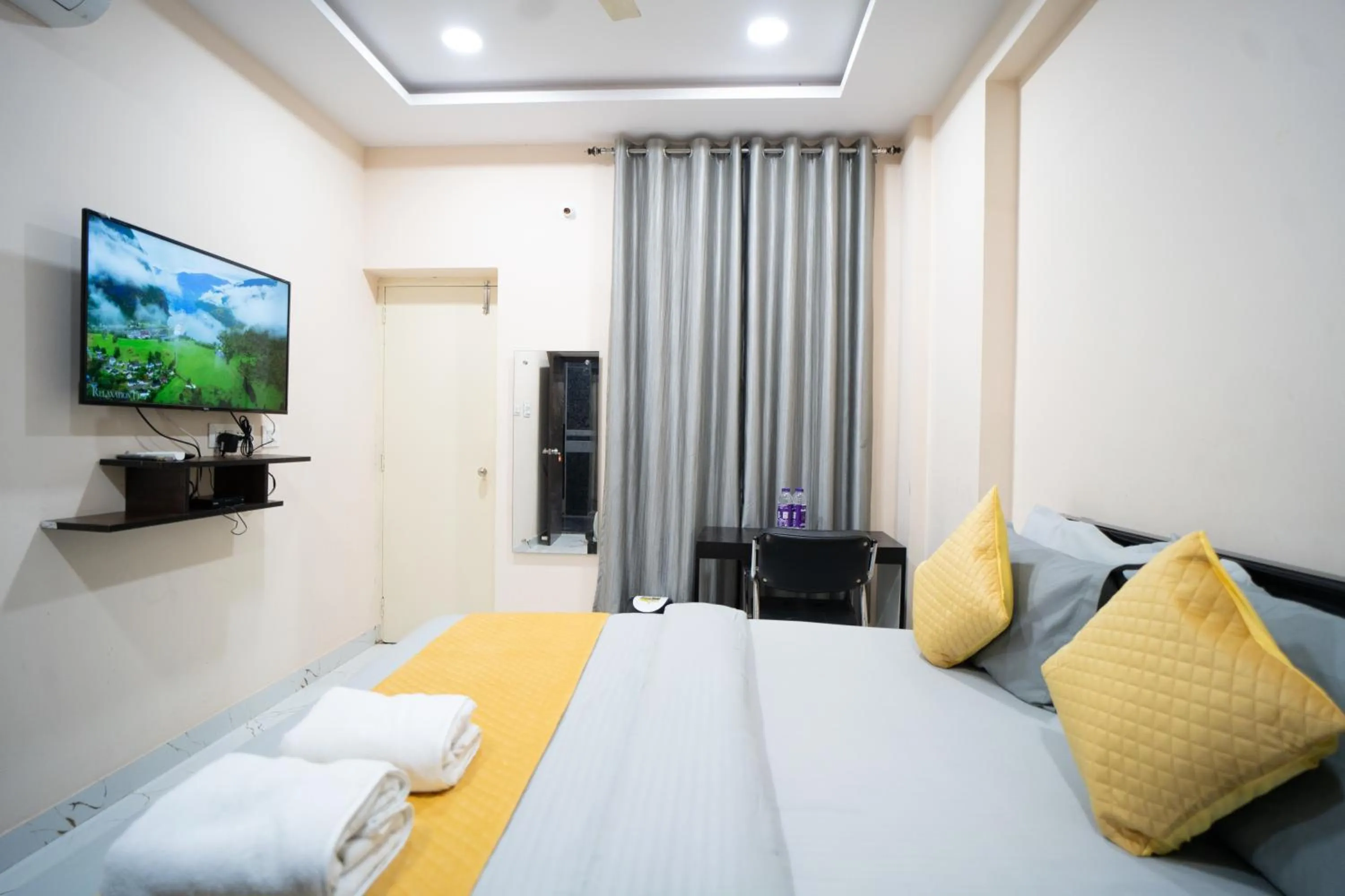 Bed in Yellow Bells Gachibowli