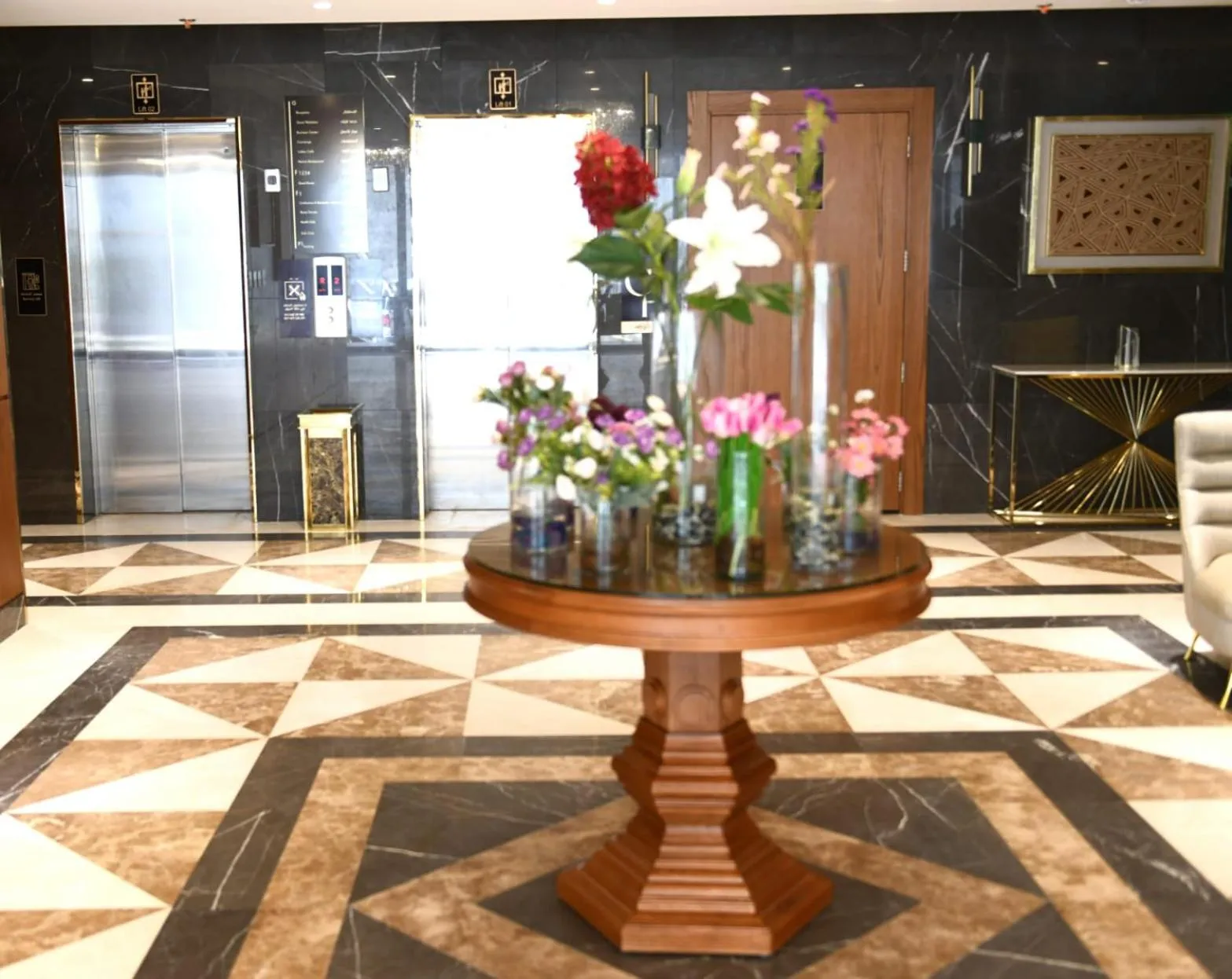 Lobby or reception in Renee Hotel