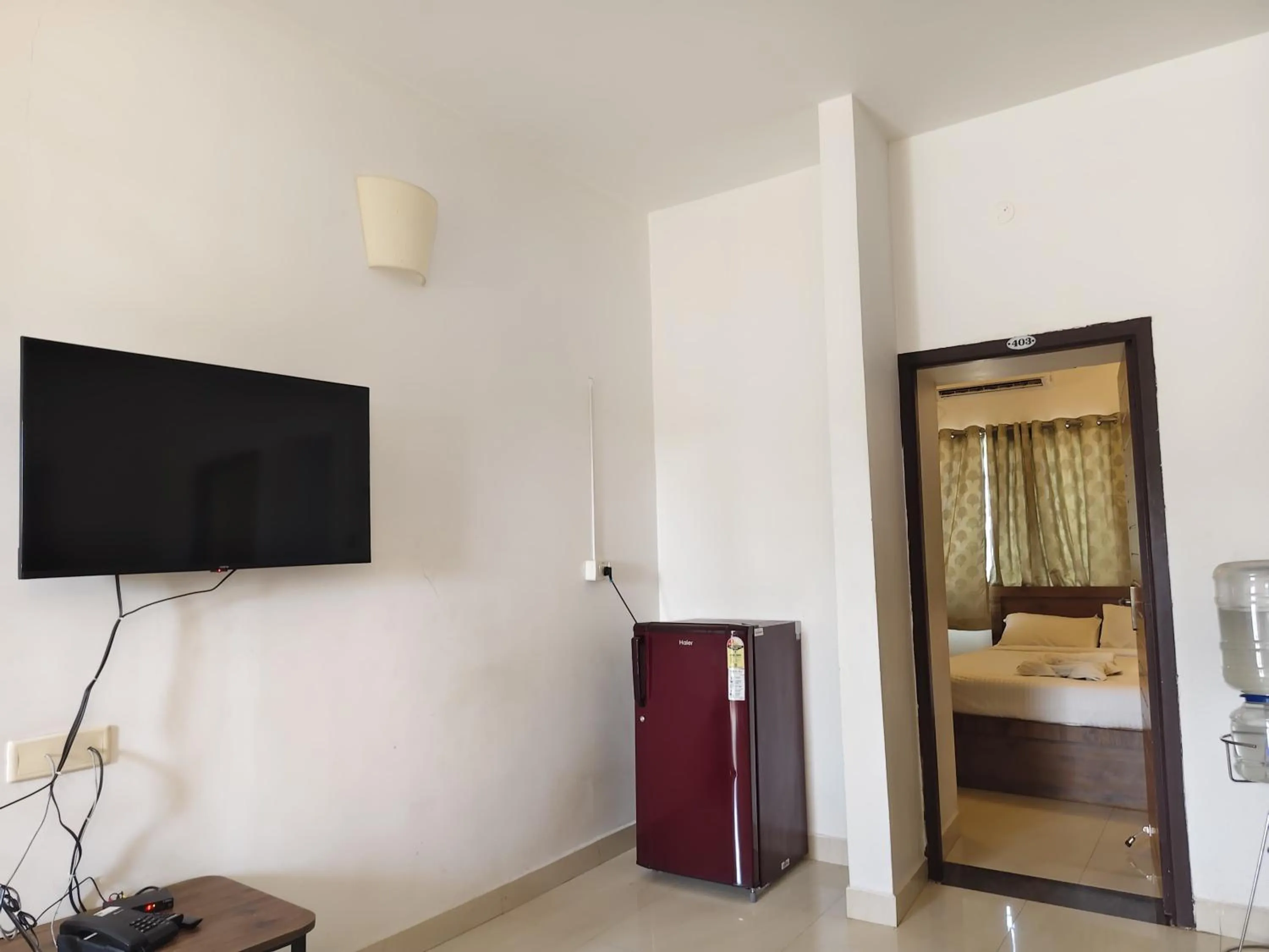 Le Poshe Luxury - TIE