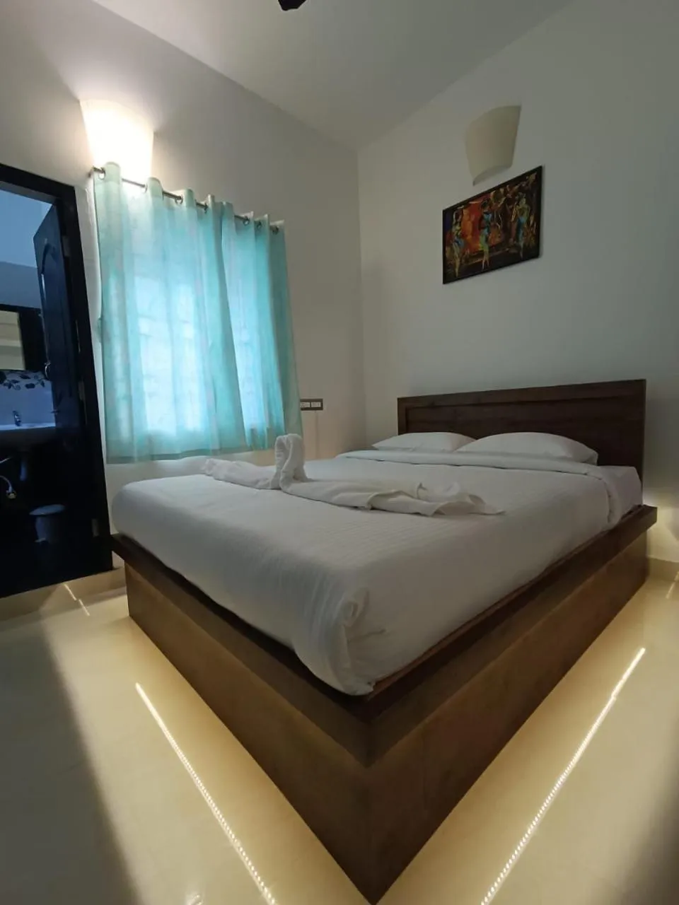 Bed in Le Poshe Luxury - TIE