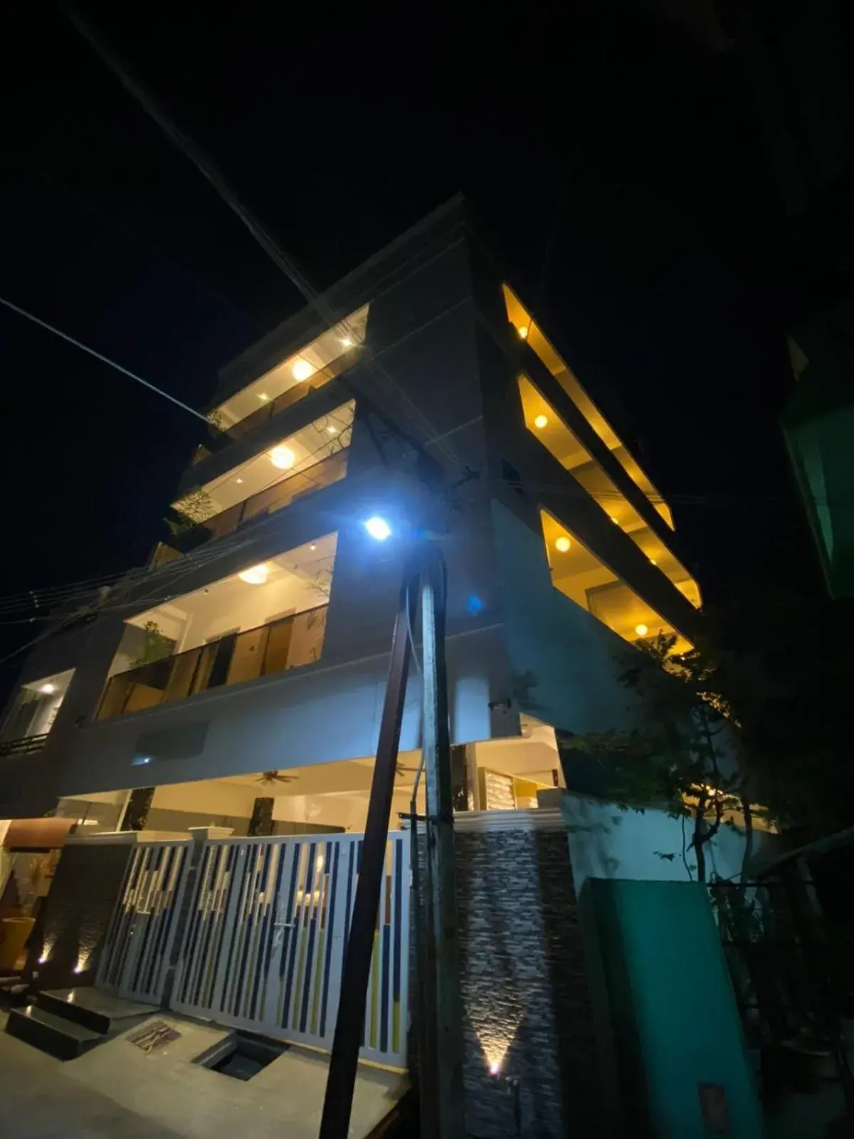 Three-Bedroom Apartment in Le Poshe Luxury - TIE Three-Bedroom Apartment in Le Poshe Luxury - TIE