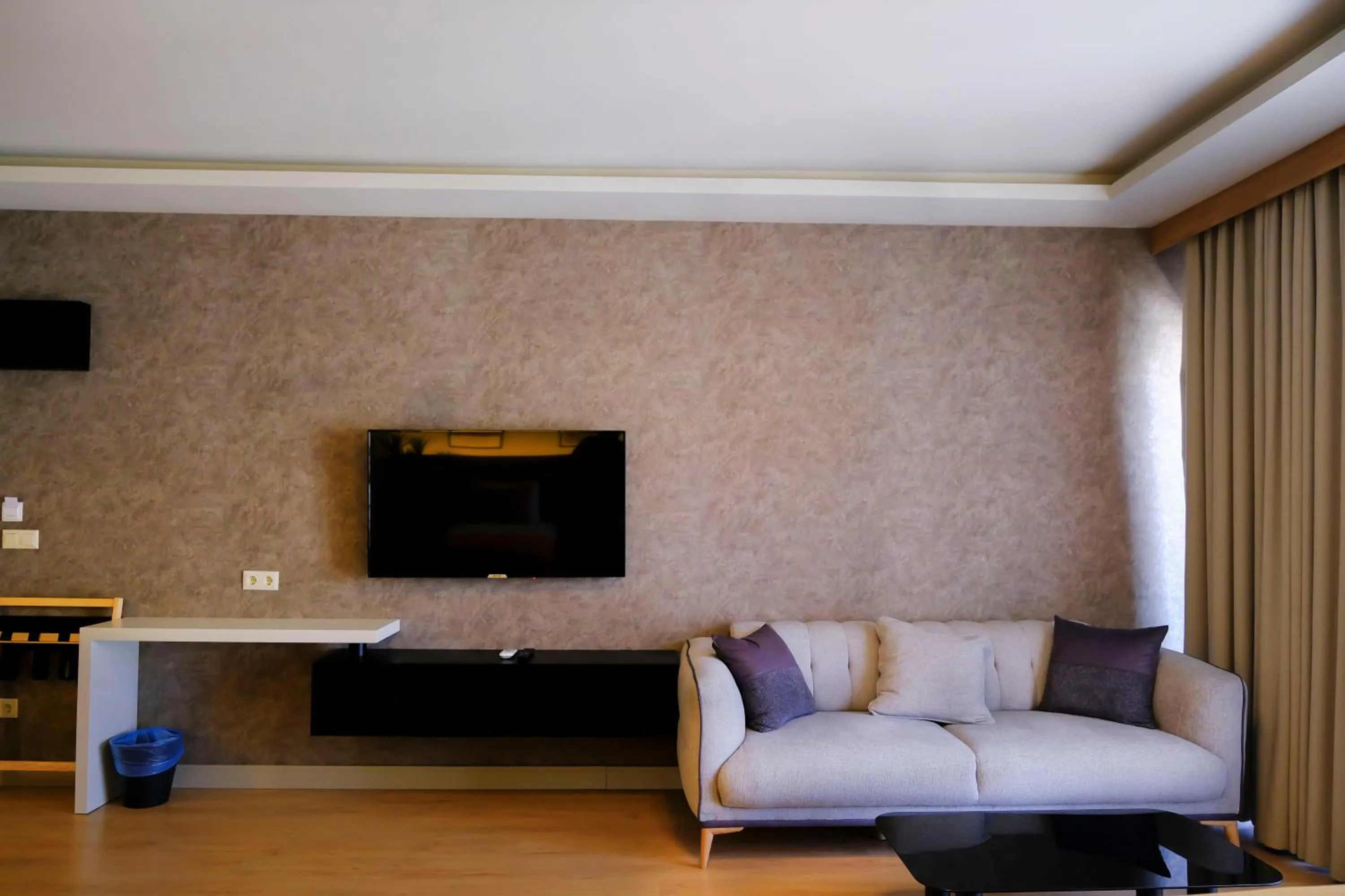 TV and multimedia in Dugi Hotel