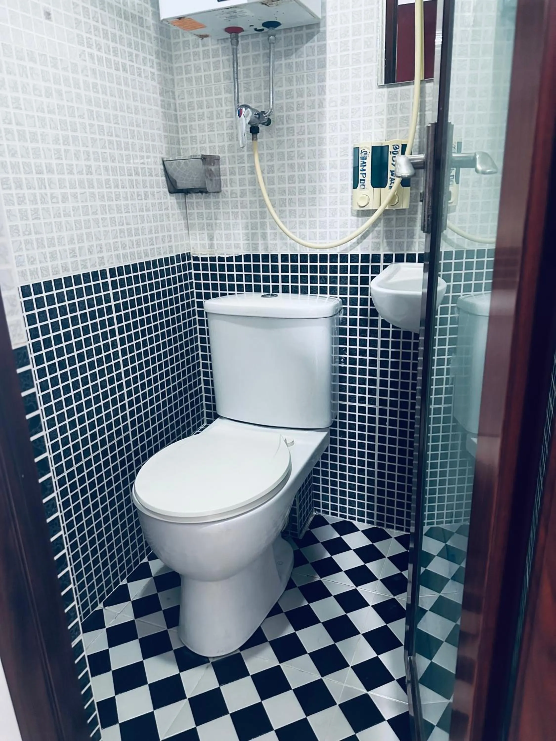 KATHMANDU GUEST HOUSE