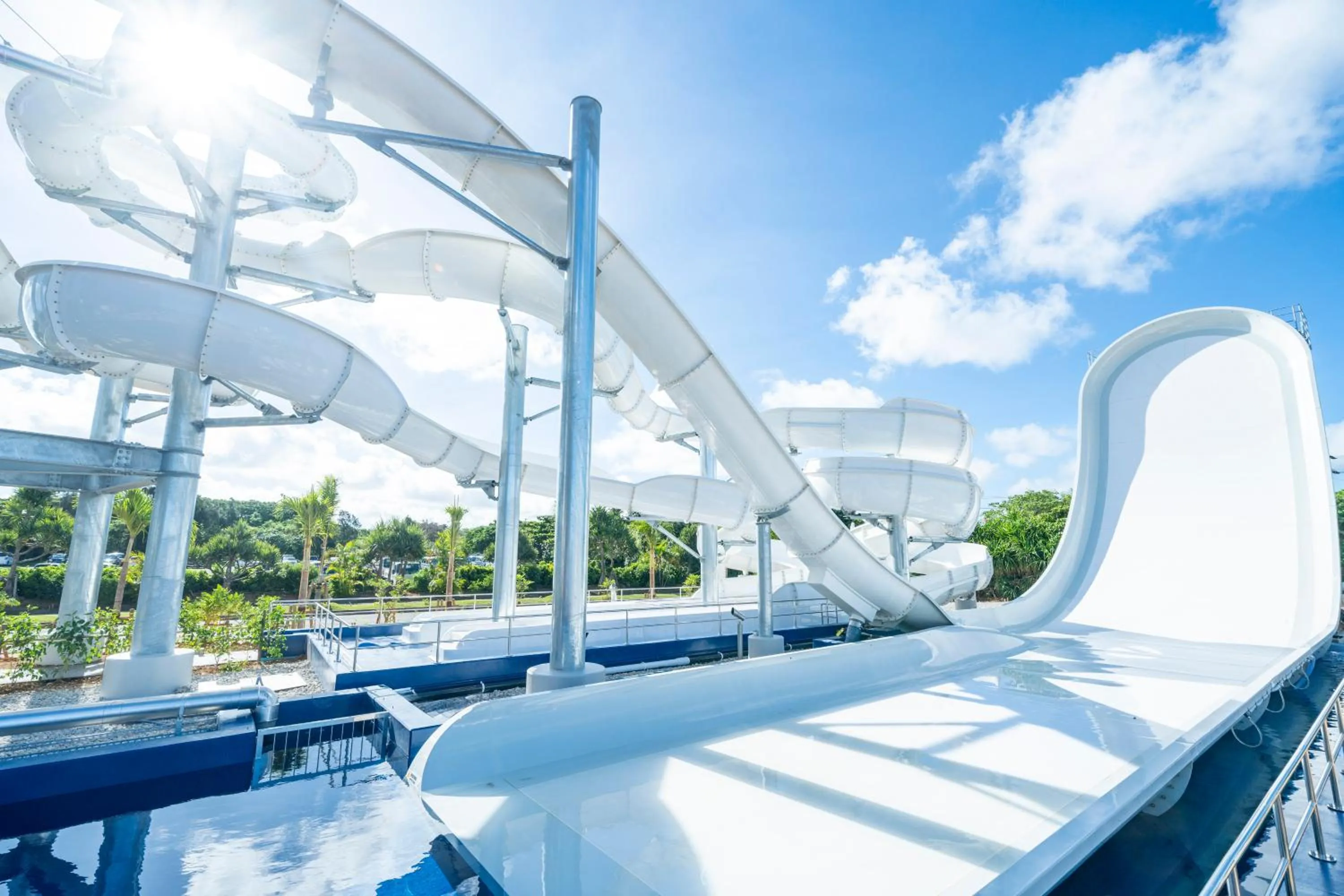 Activities, Swimming Pool in Okinawa Zanpamisaki Royal Hotel