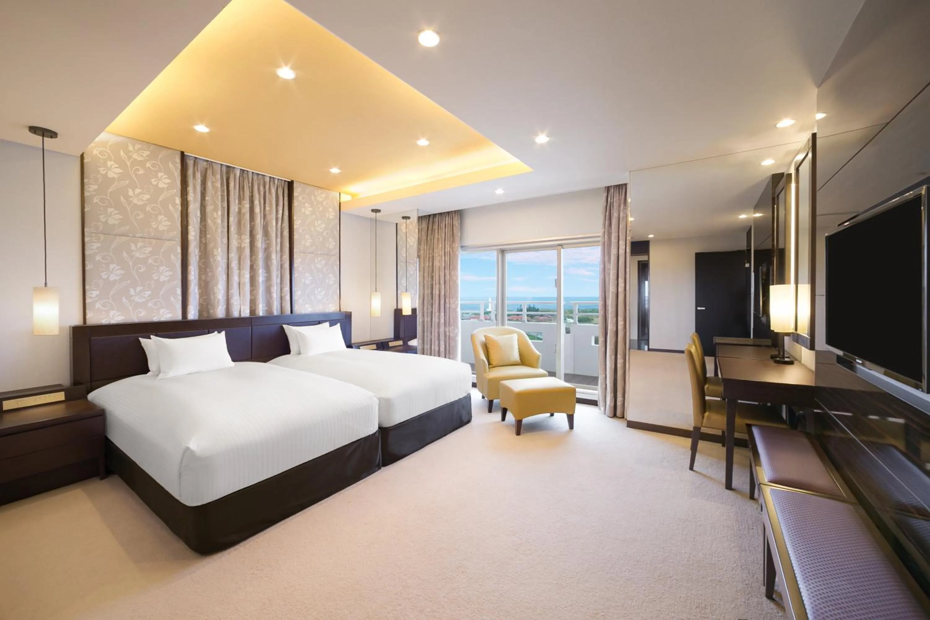 Photo of the whole room, Bed in Okinawa Zanpamisaki Royal Hotel