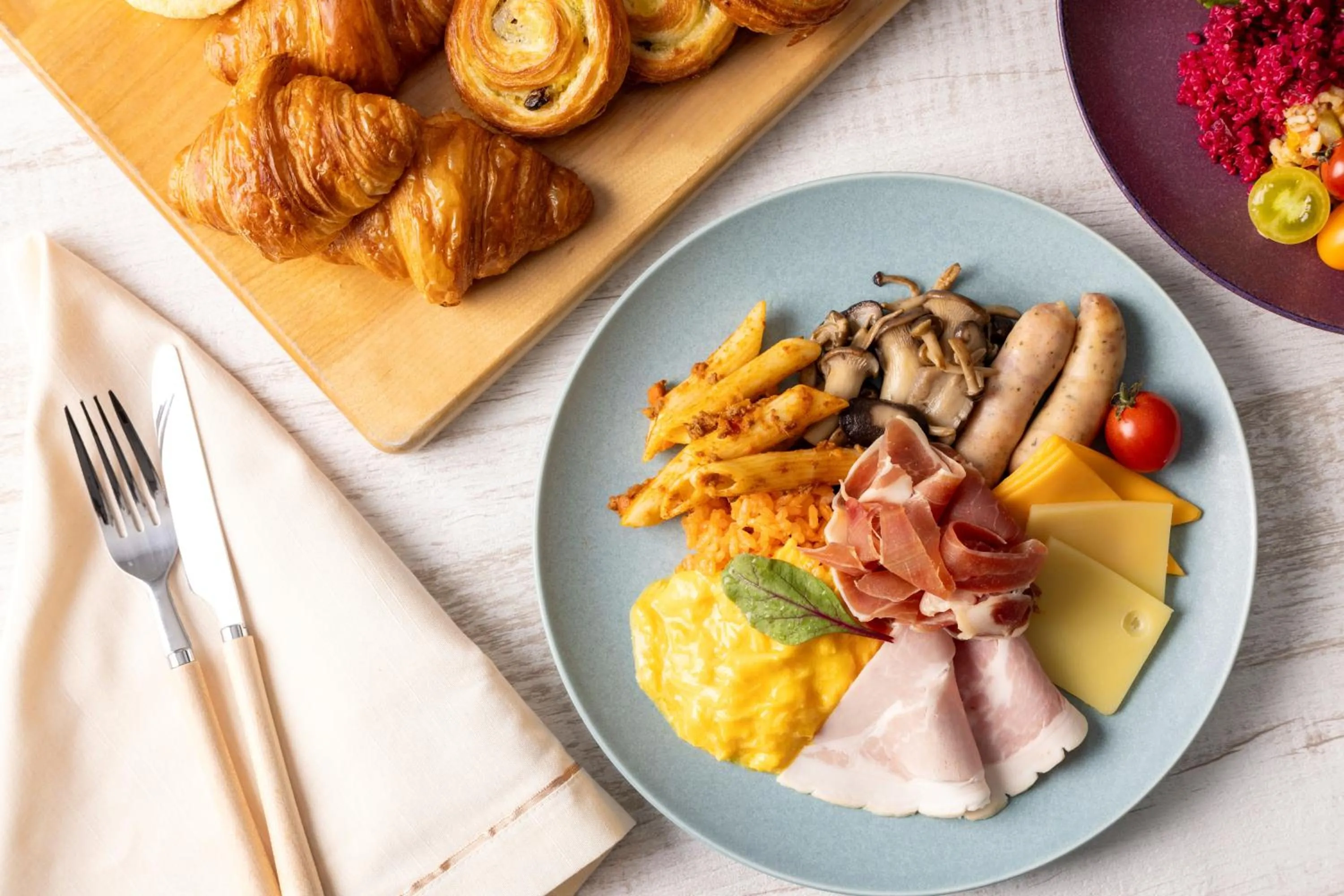 Restaurant/places to eat in Grand Mercure Okinawa Cape Zanpa Resort