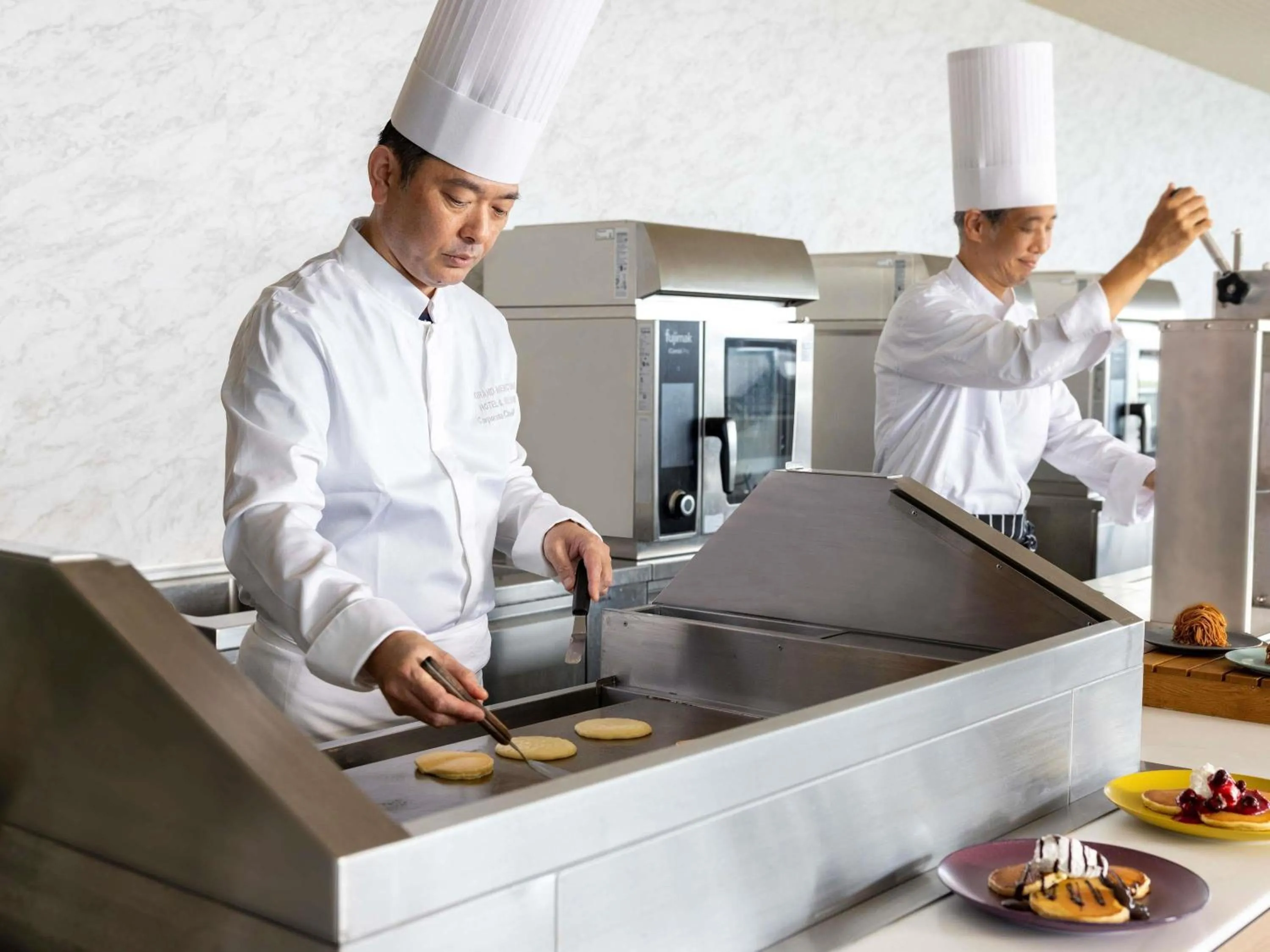 Restaurant/places to eat in Grand Mercure Sapporo Odori Park