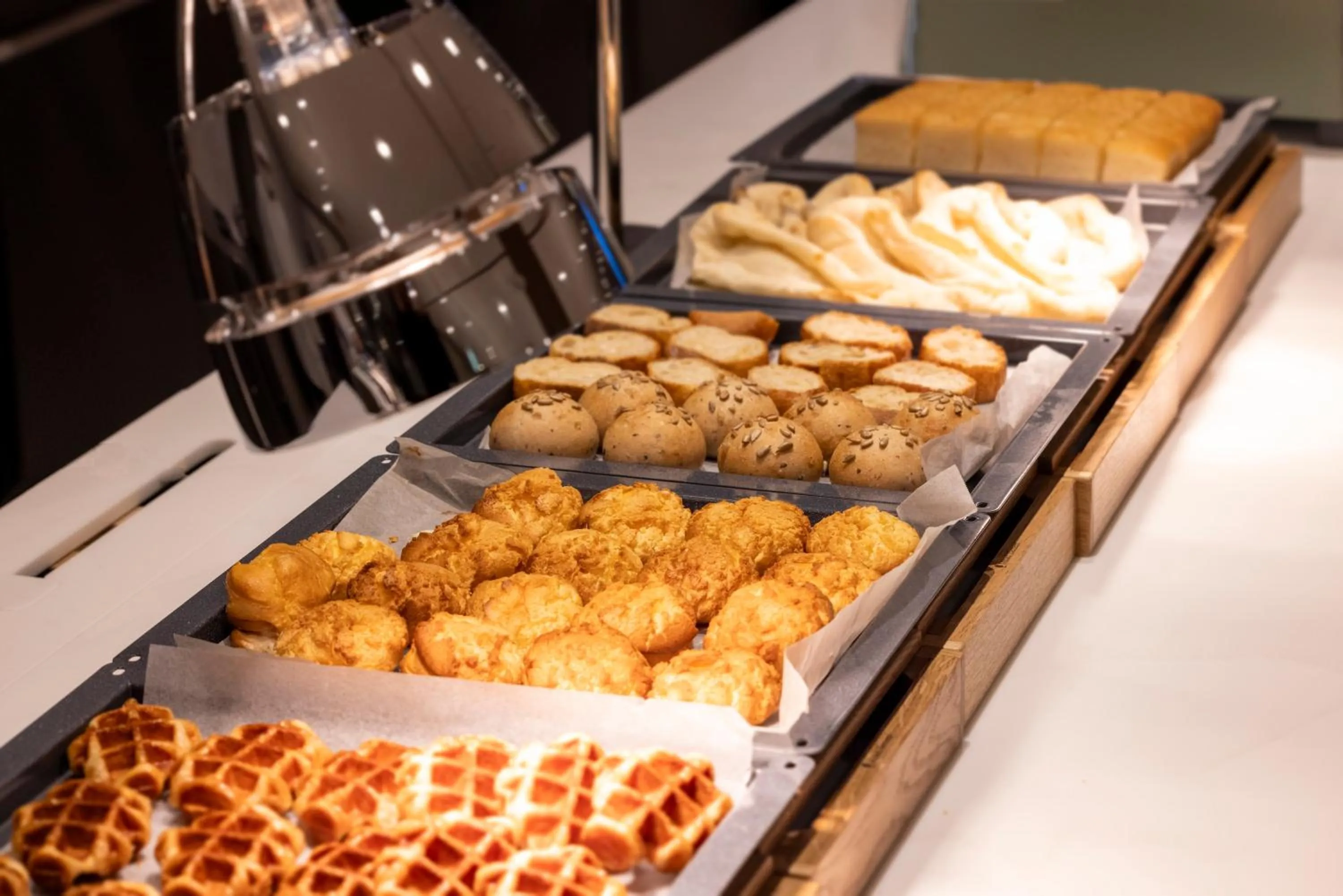 Restaurant/places to eat in Mercure Toyama Tonami Resort & Spa