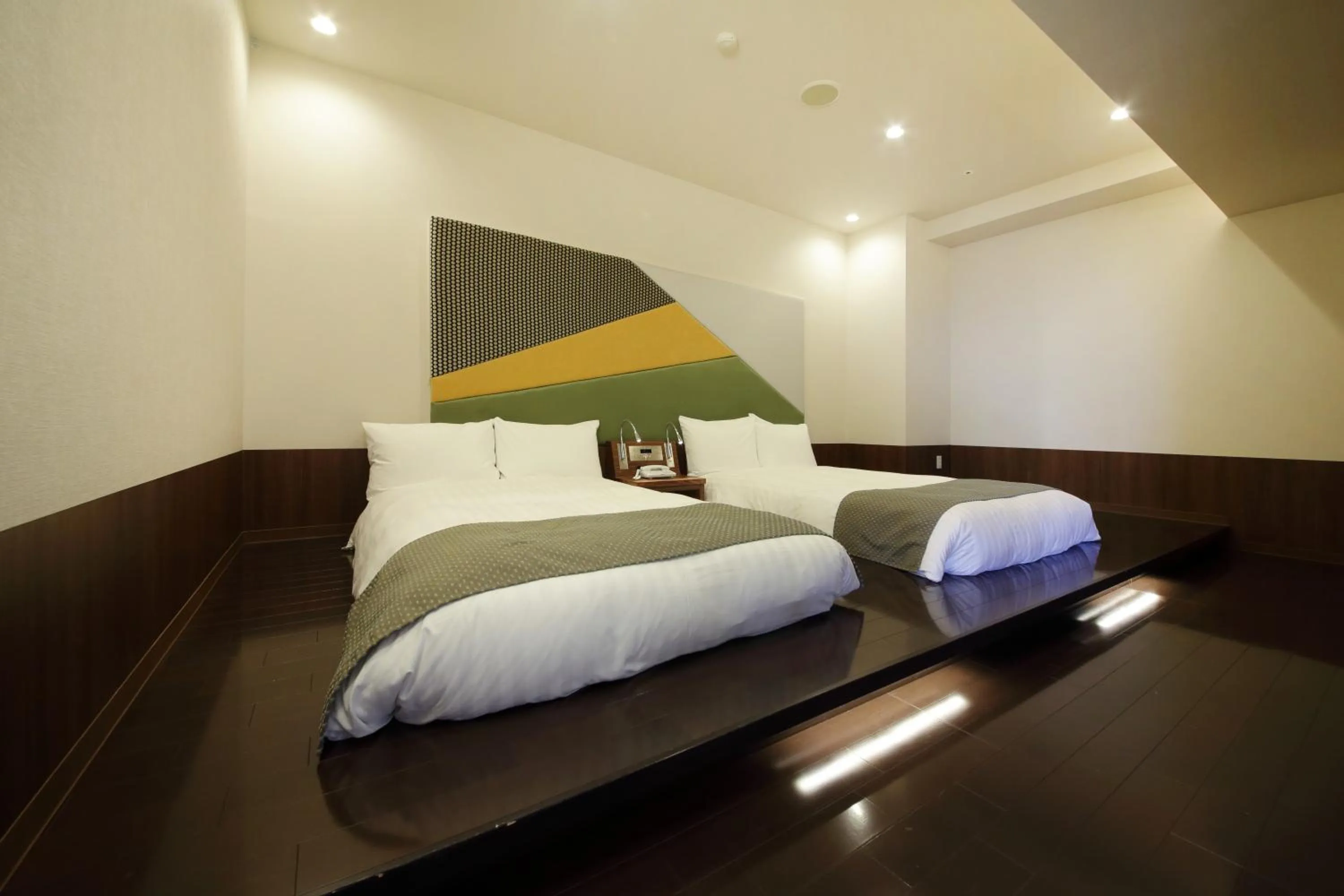 Bed in Grand Mercure Yatsugatake Resort & Spa