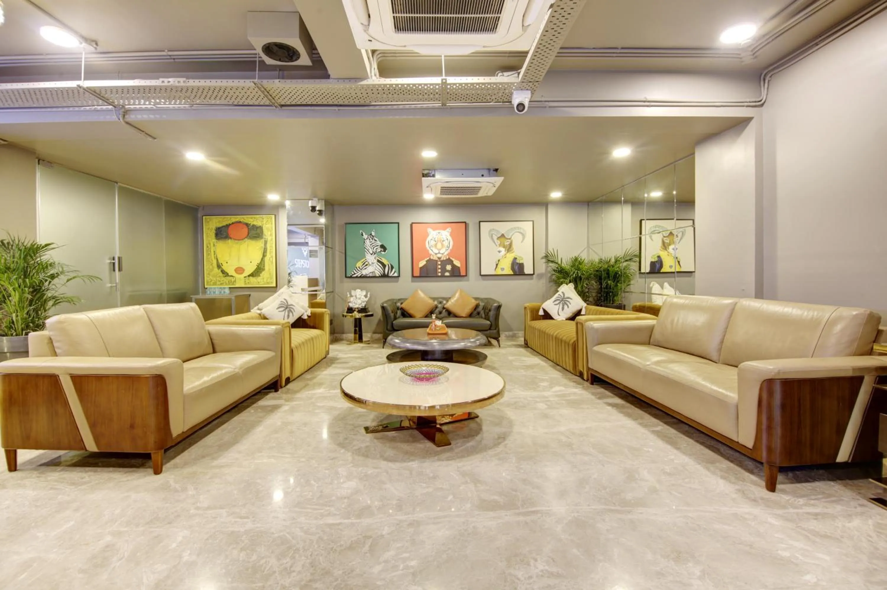 Lobby or reception in Stepstones Hotels and Inn-DLF PHASE 3 GURGAON
