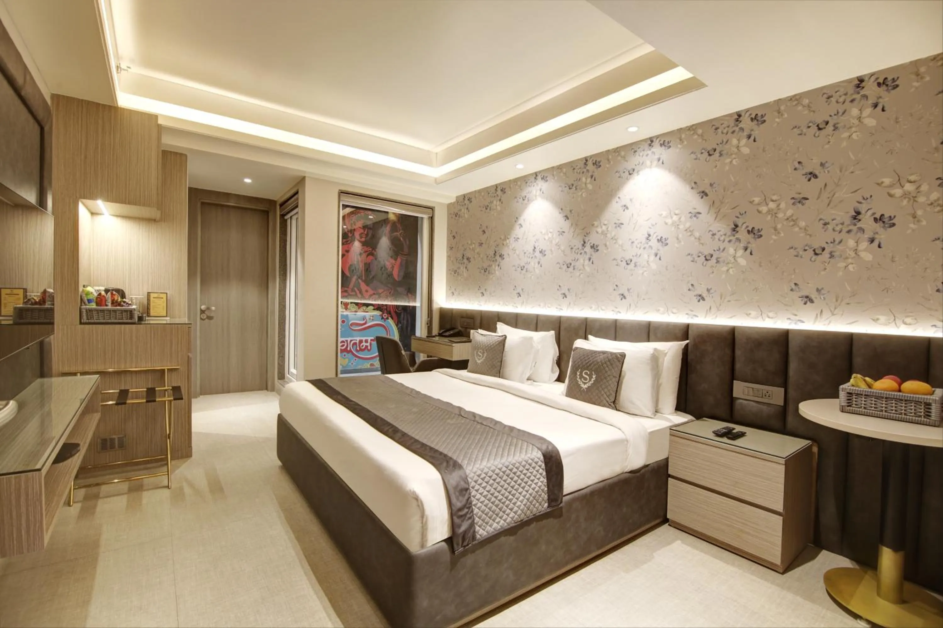 Bed in Stepstones Hotels and Inn-DLF PHASE 3 GURGAON