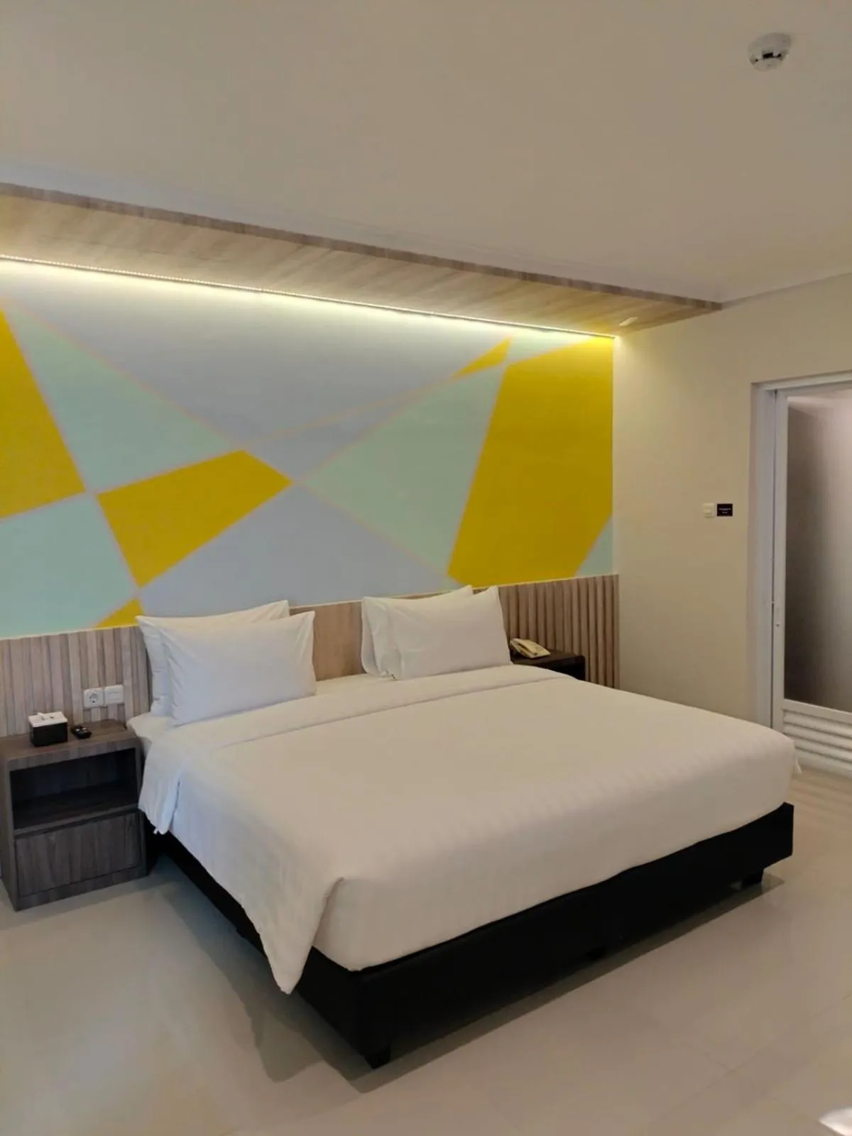 Bedroom, Bed in Key Inn Hotel Bogor