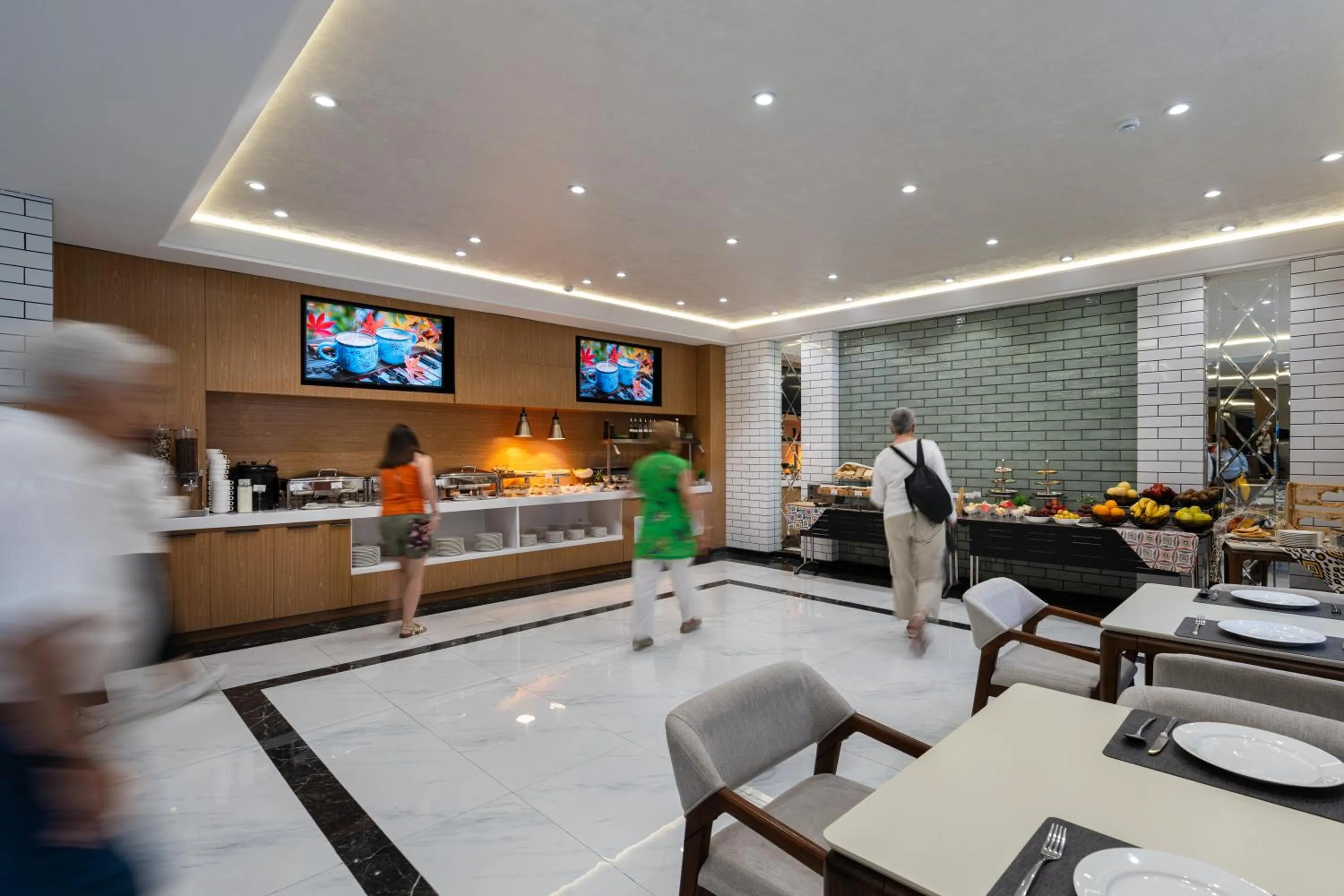 Restaurant/places to eat in StayInn City Center