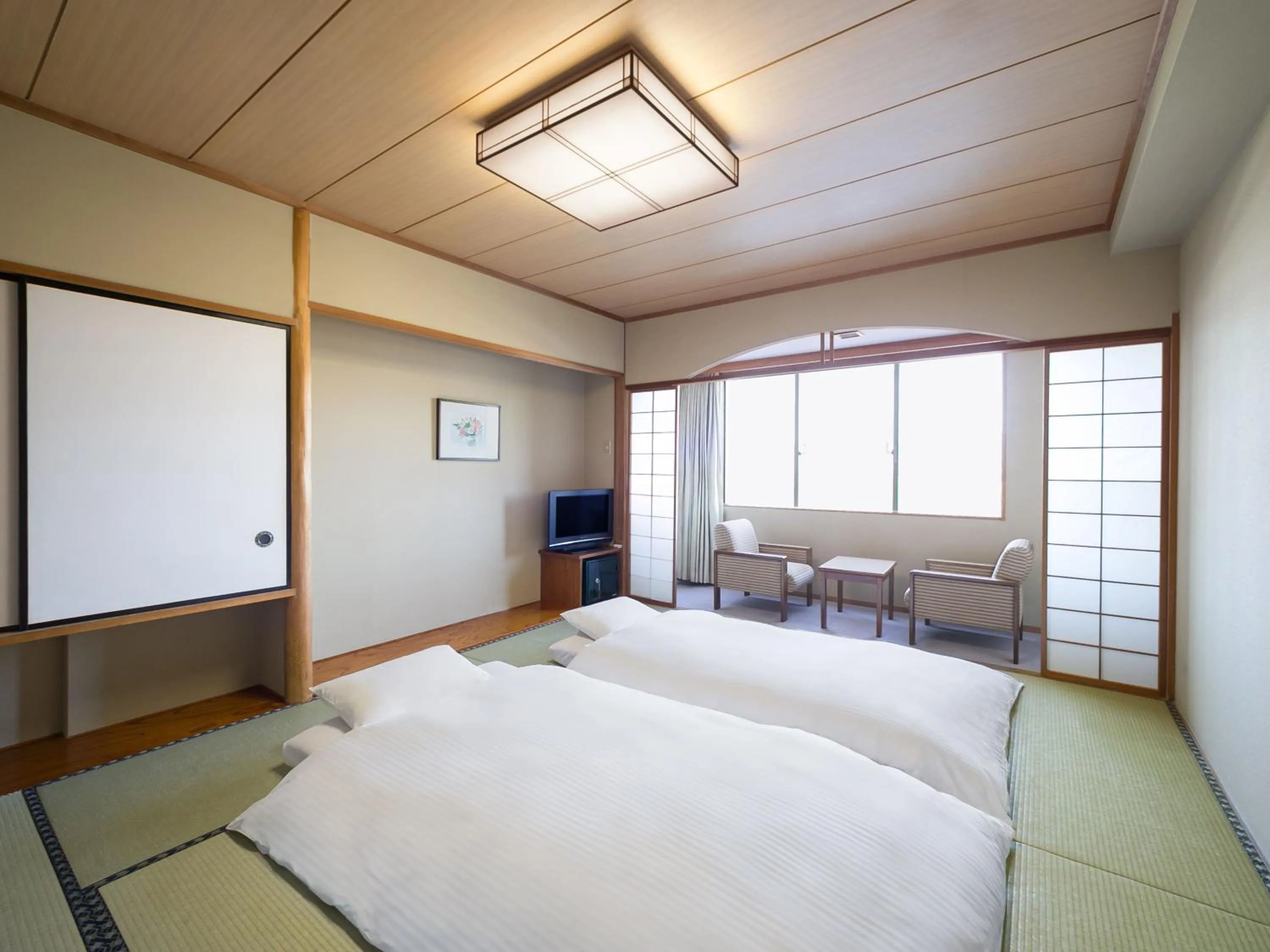 young children, Bed in Mercure Tottori Daisen Resort & Spa
