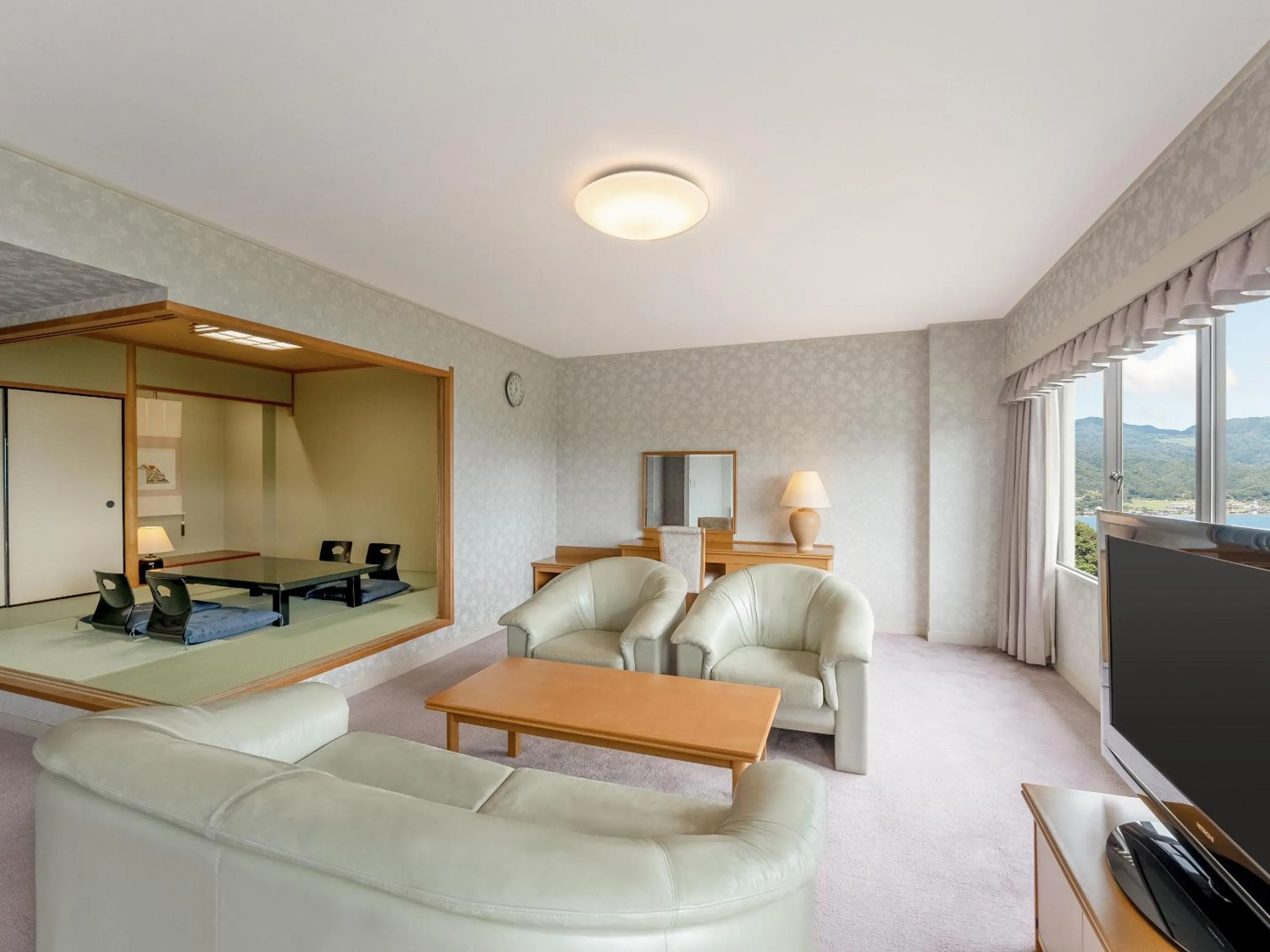 Photo of the whole room in Mercure Kyoto Miyazu Resort & Spa