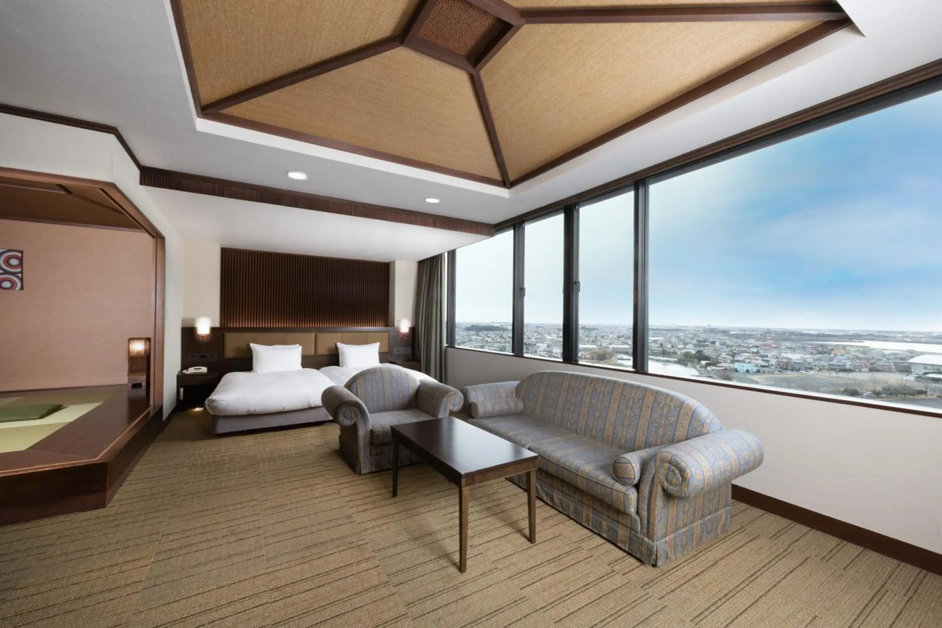 Japanese Western Style Classic Junior Suite with Two Single Beds in Grand Mercure Lake Hamana Resort & Spa Japanese Western Style Classic Junior Suite with Two Single Beds in Grand Mercure Lake Hamana Resort & Spa