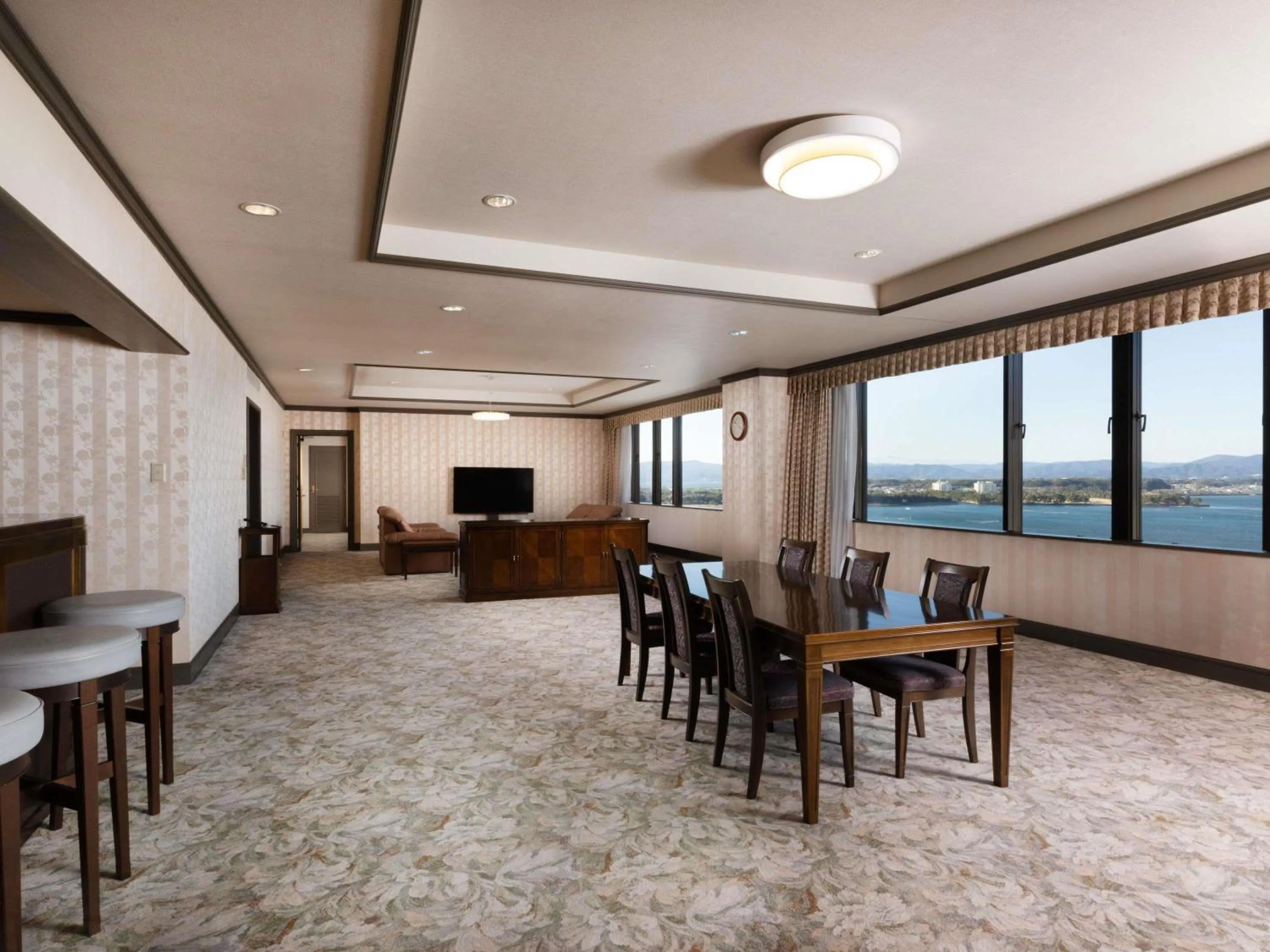 Photo of the whole room in Grand Mercure Lake Hamana Resort & Spa