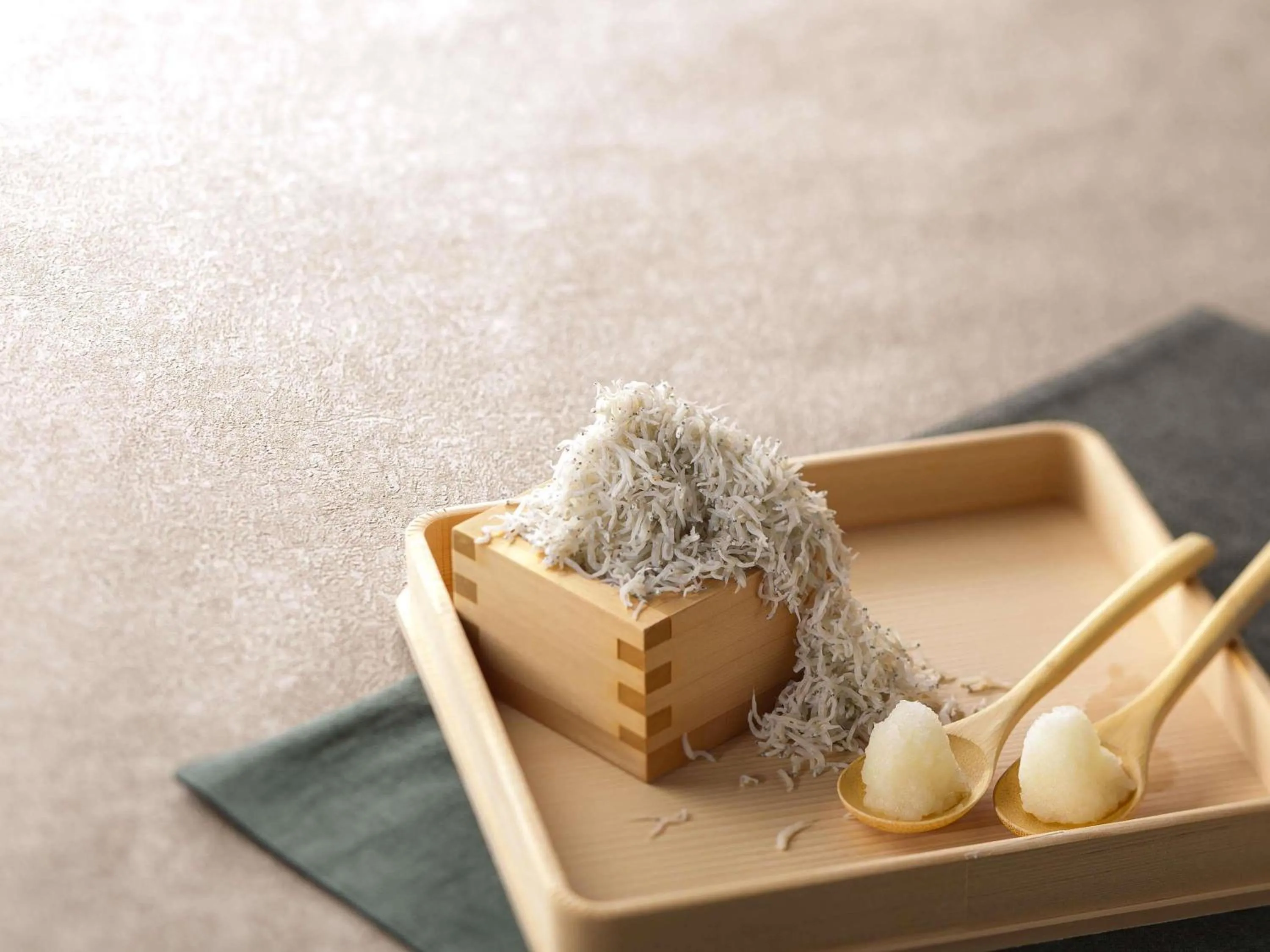 Restaurant/places to eat in Grand Mercure Lake Hamana Resort & Spa