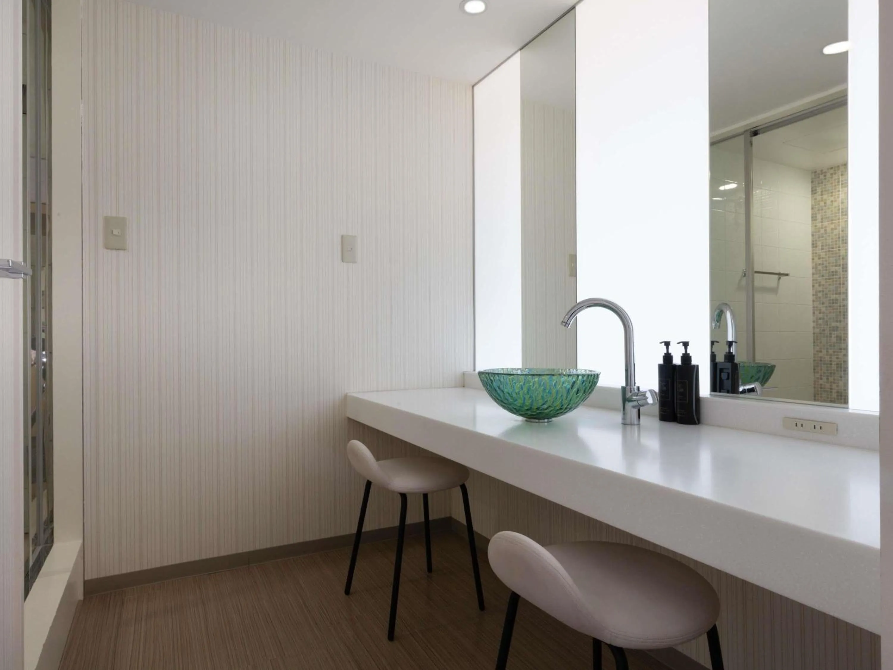 Bedroom in Grand Mercure Lake Hamana Resort & Spa