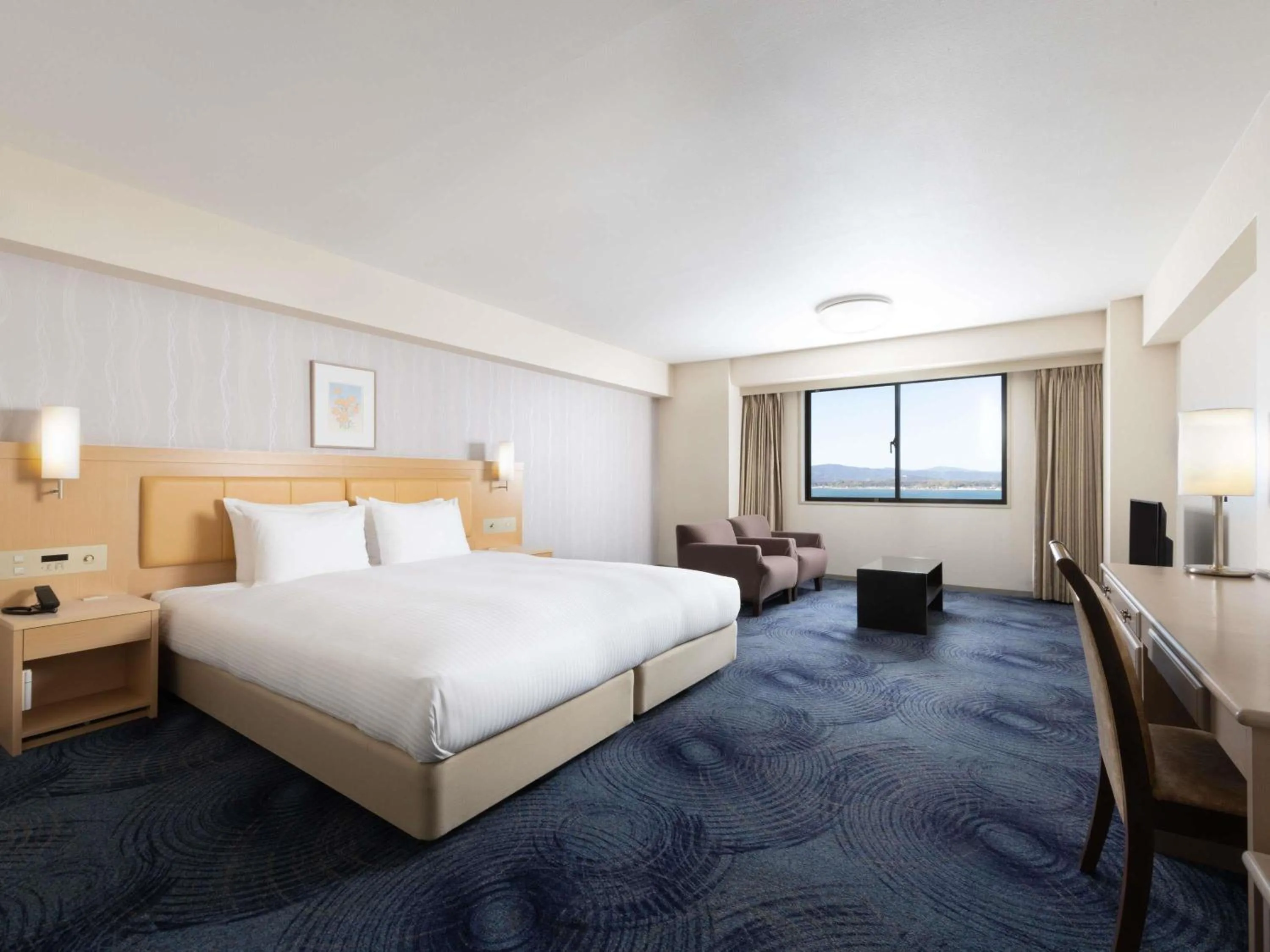 Bedroom, Bed in Grand Mercure Lake Hamana Resort & Spa