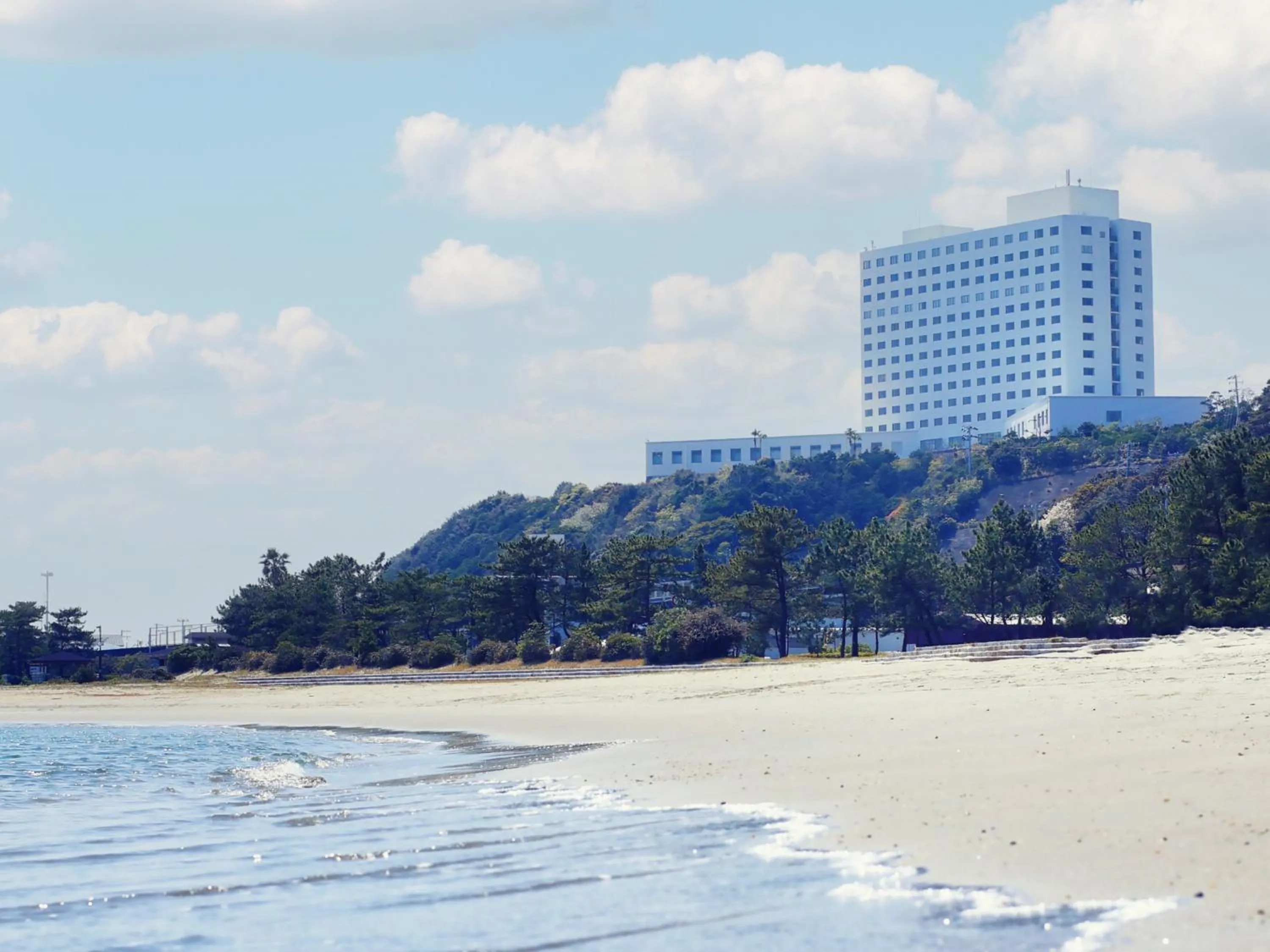 Property building in Mercure Wakayama Kushimoto Resort & Spa