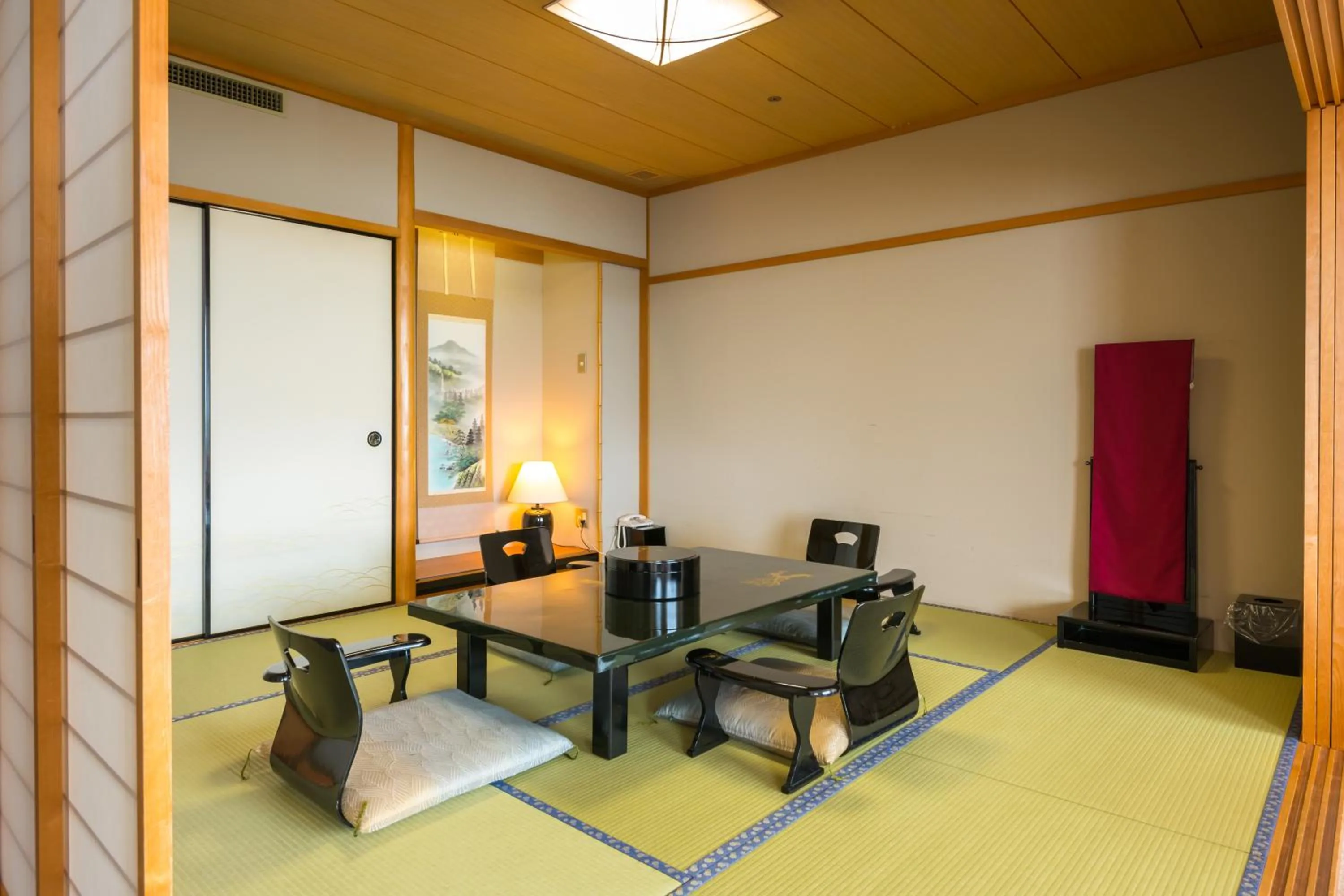 Photo of the whole room in Mercure Wakayama Kushimoto Resort & Spa