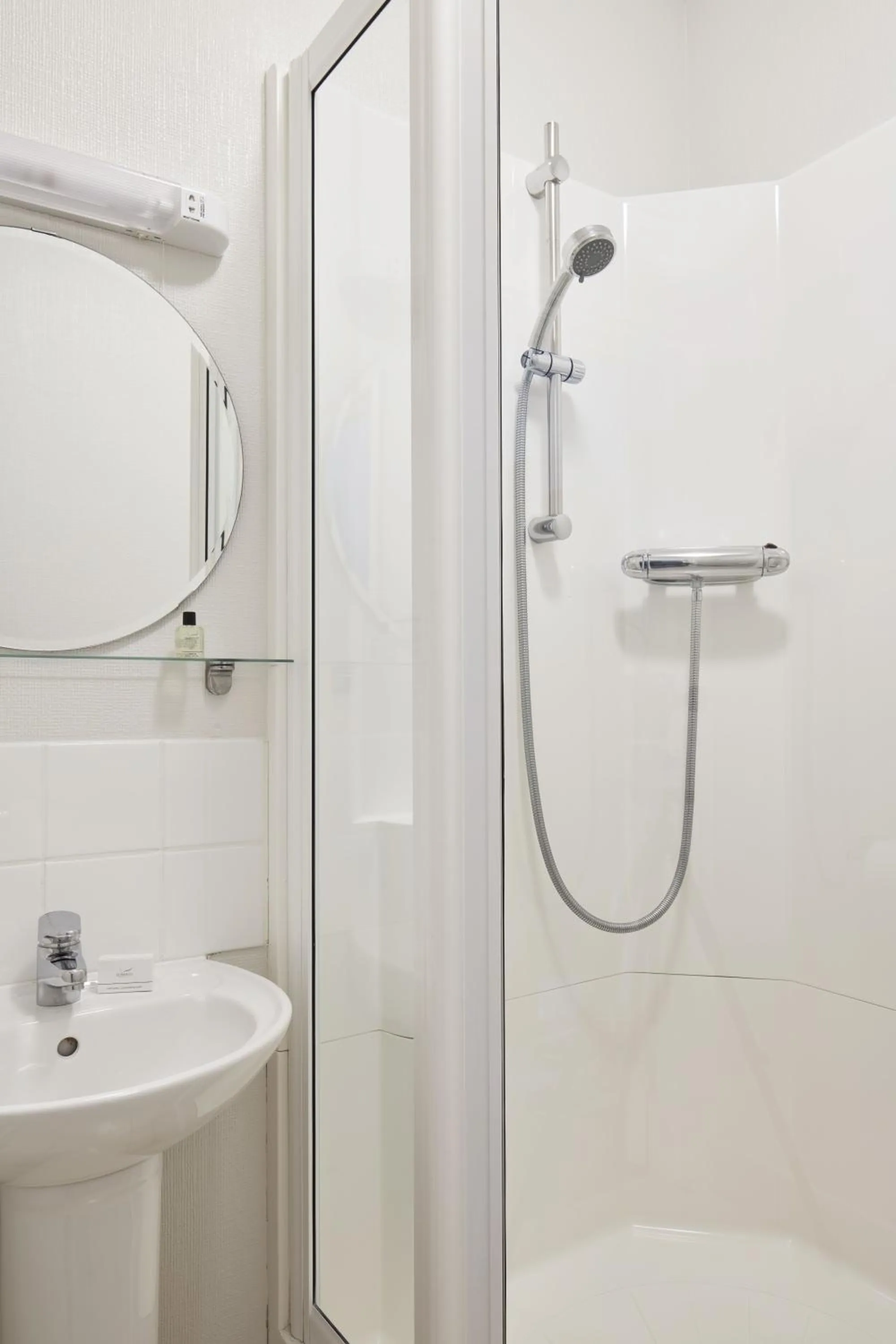 Bathroom in Euro Hotel