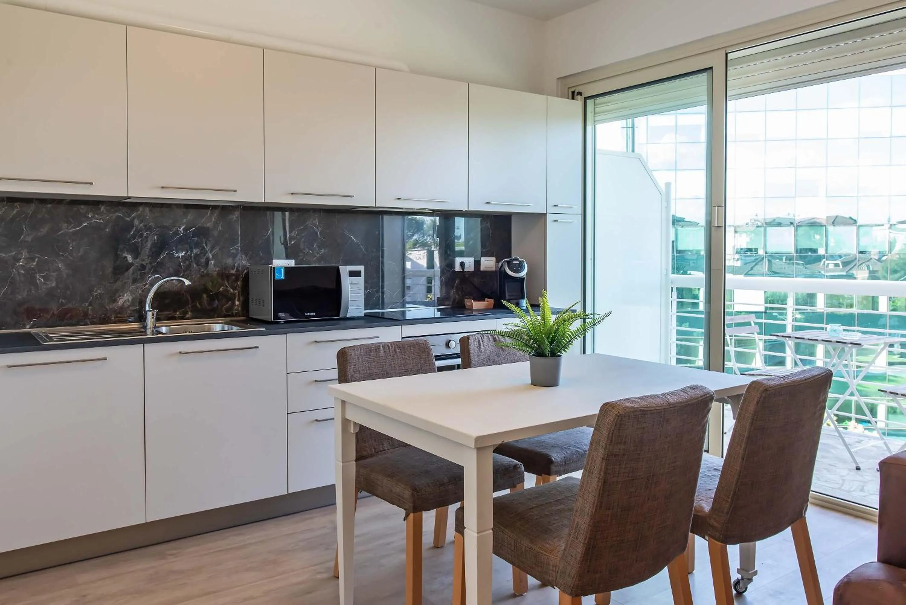 Coffee/tea facilities in Appartamenti Tre Fontane