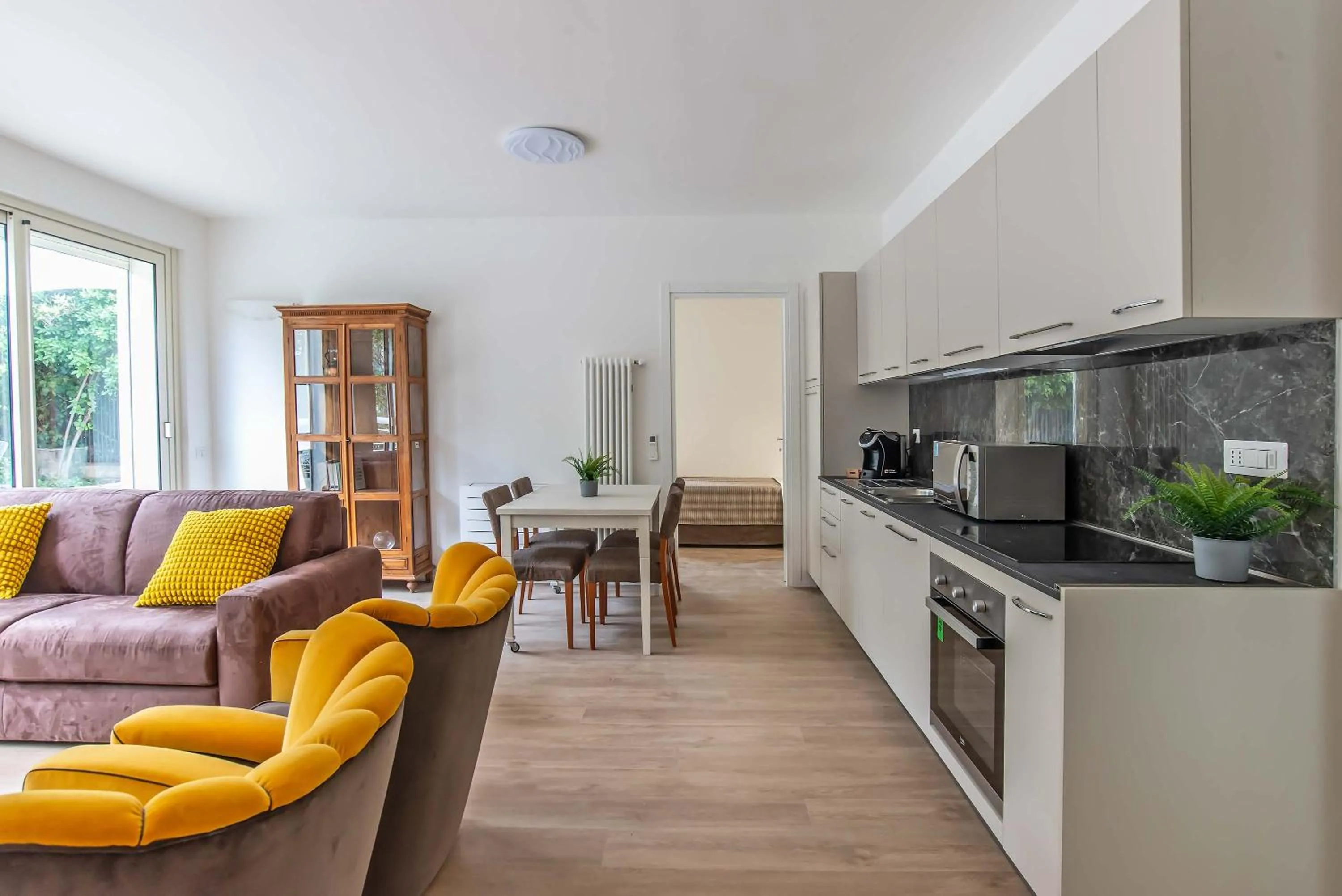 Kitchen or kitchenette in Appartamenti Tre Fontane