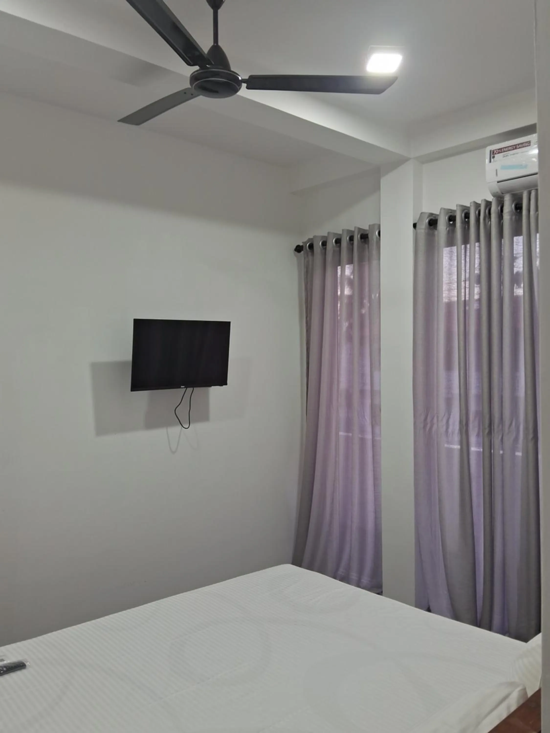 TV and multimedia, Bed in RKO Villa27 - Unawatuna