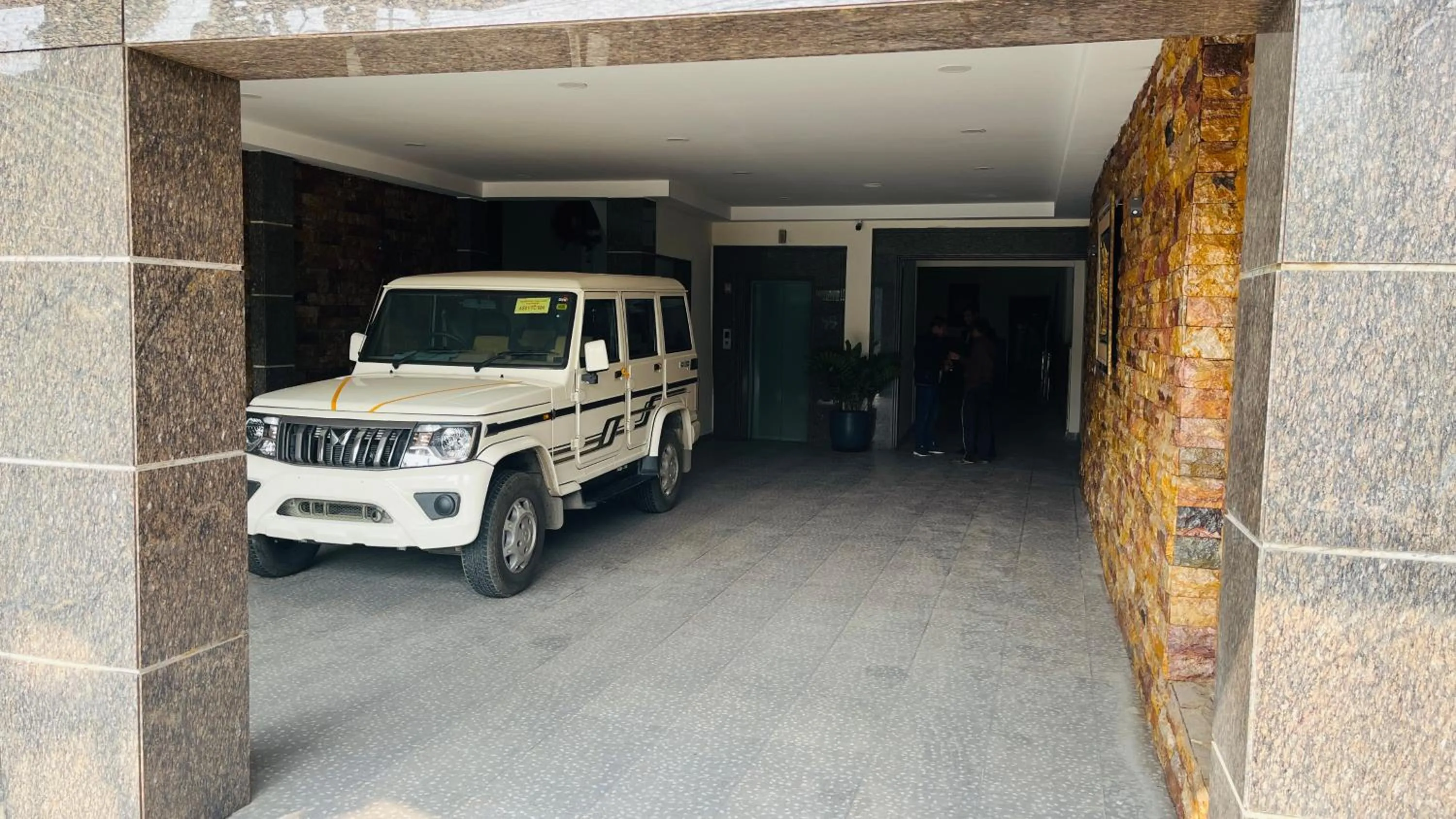 Parking in Hotel Monsoon Palace Guwahati