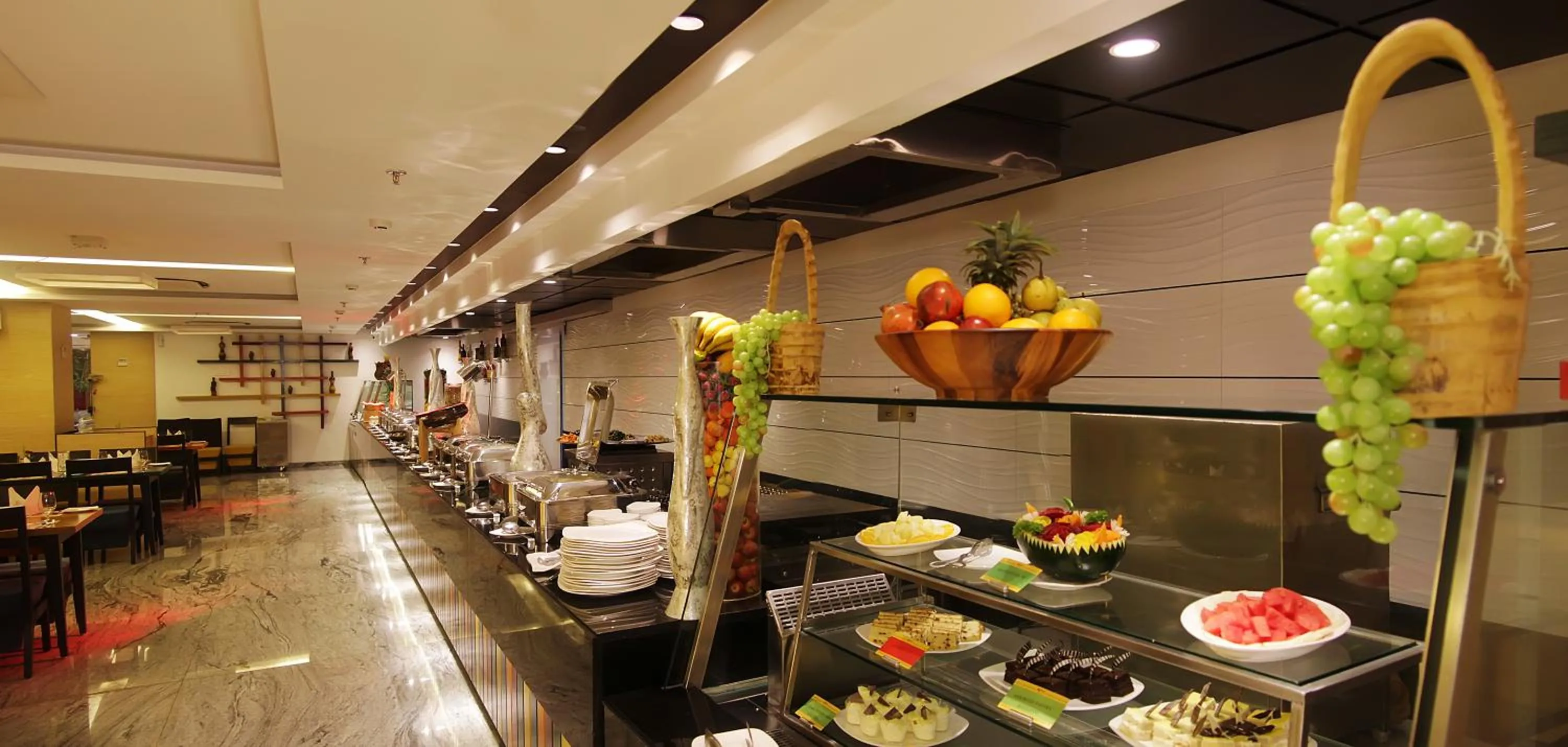 Restaurant/places to eat in Effotel By Sayaji Indore