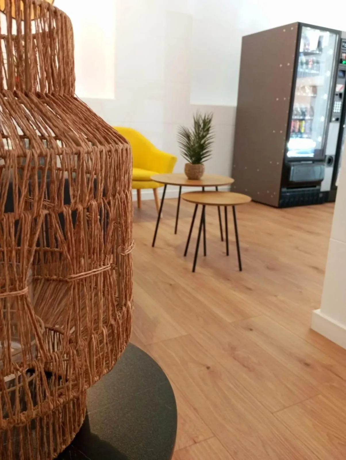 Living room in Fleming Center by Punta 25 Hotels Group