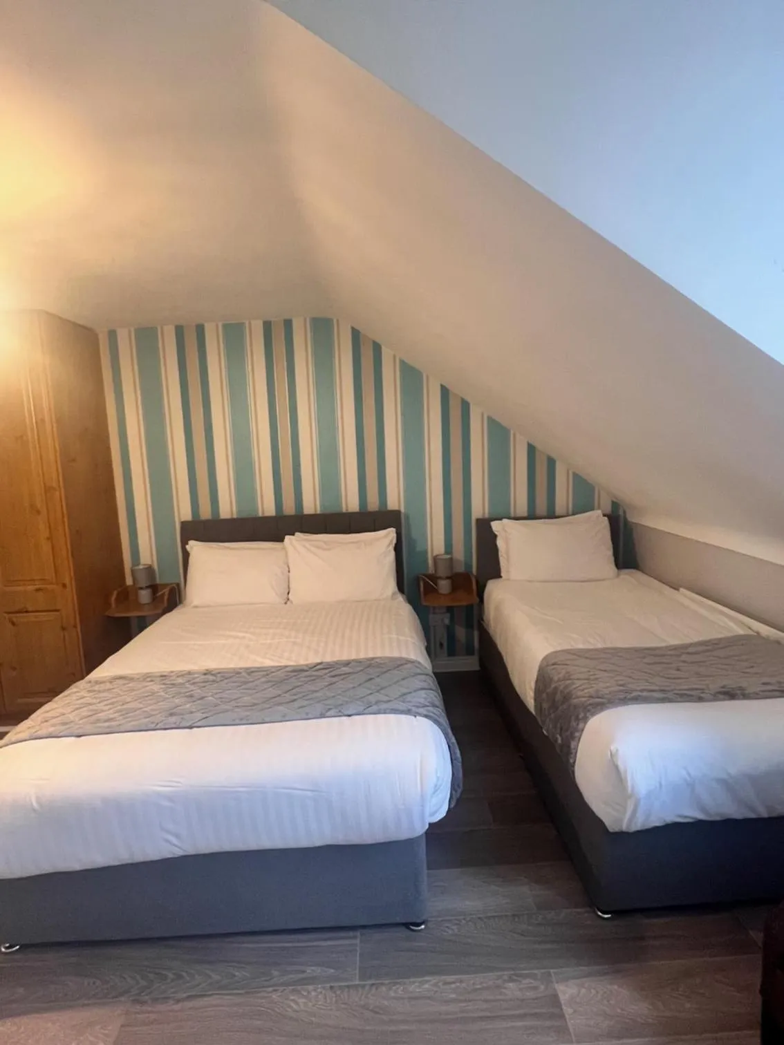 Bed in Fiddlestone Bar and B&B