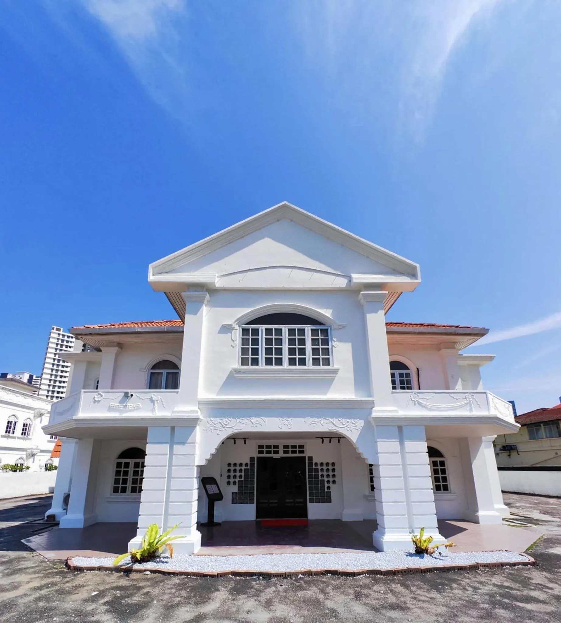 Property building in Luna Hotel by Moonknight