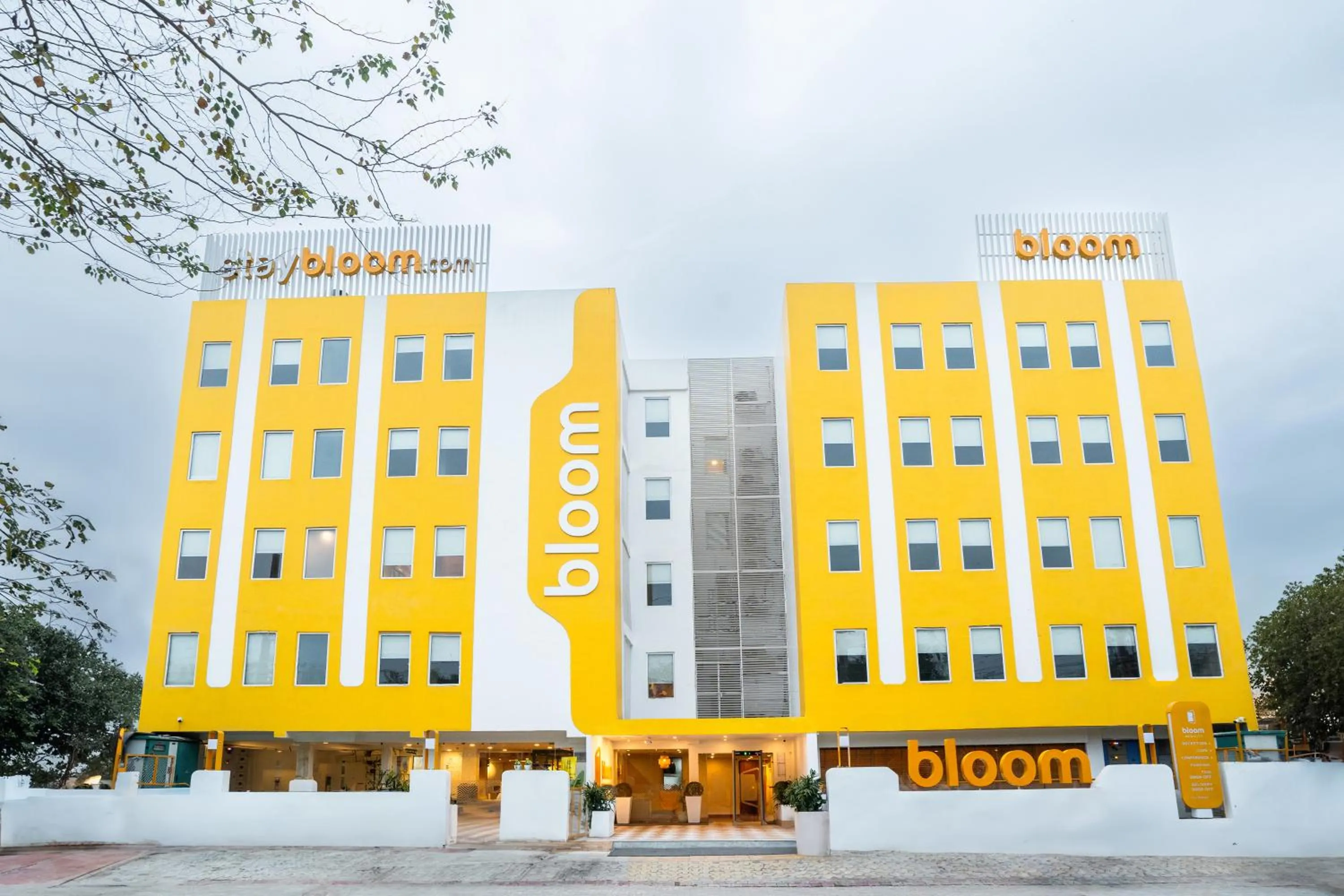 Bloom Hotel - Medicity Gurugram