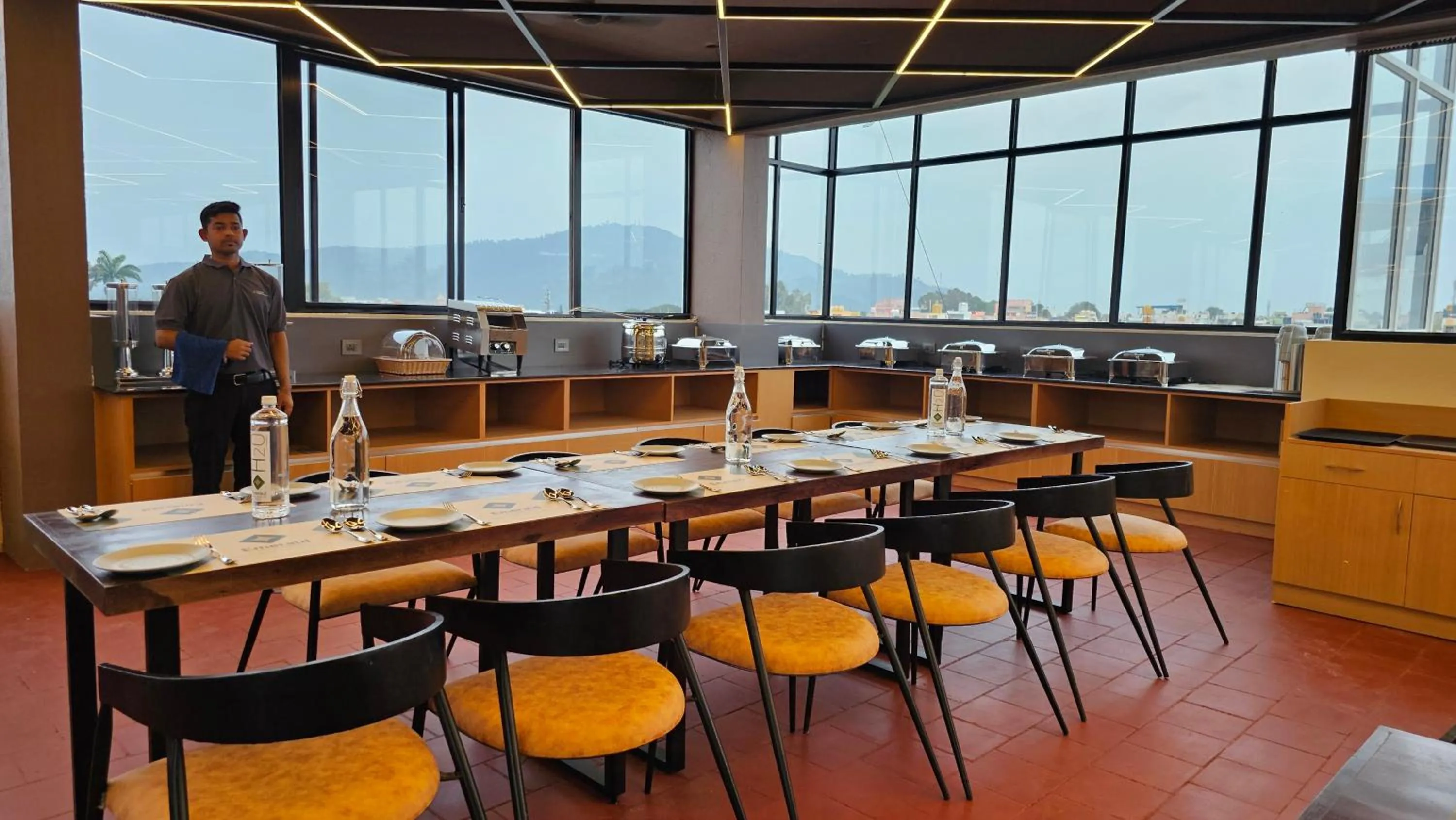 Restaurant/places to eat in Emerald Urban Comforts