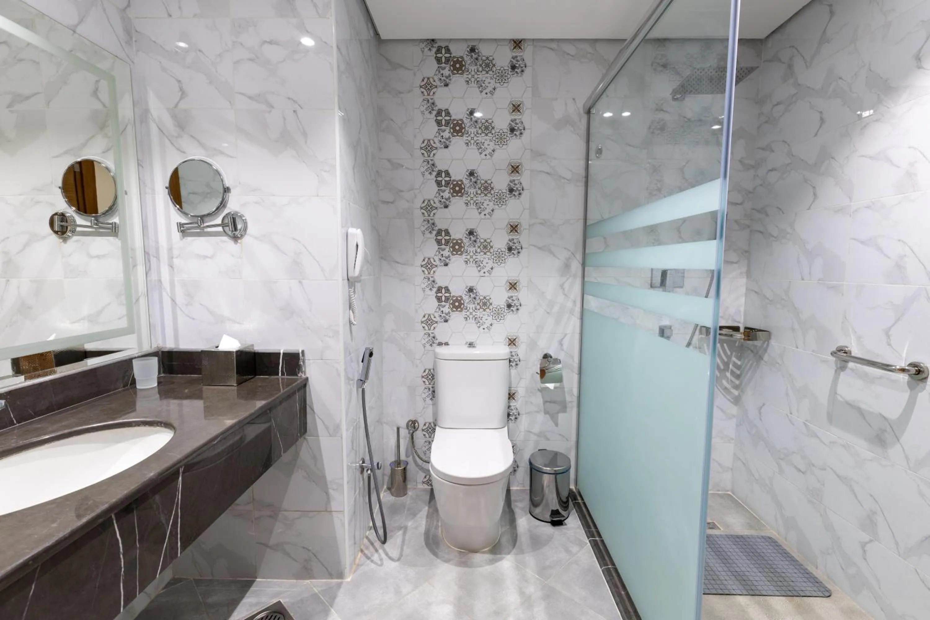 Shower in TIME Ruba Hotel & Suites