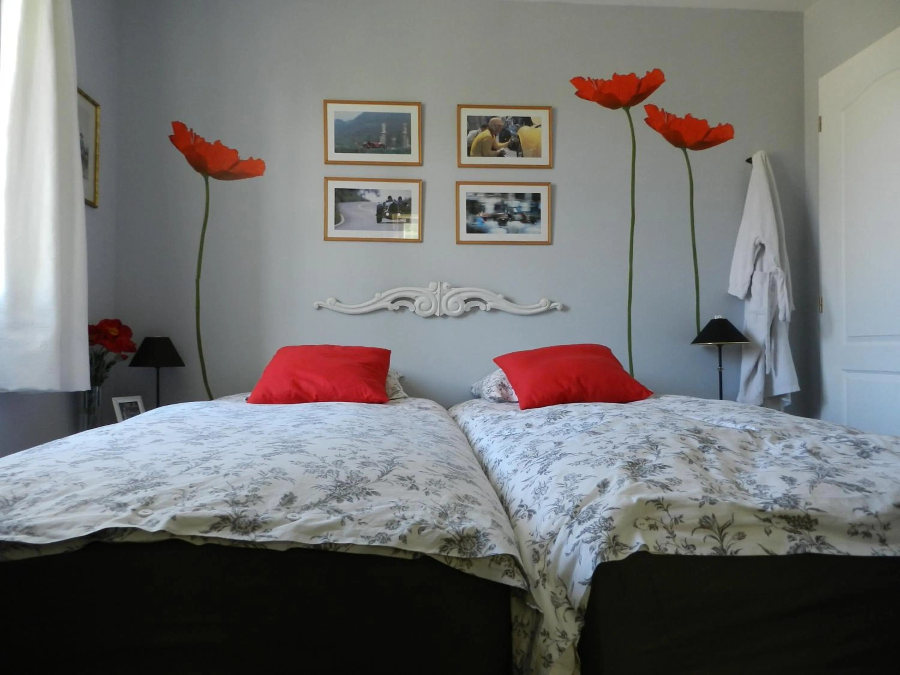 Bedroom, Bed in Les Broussous