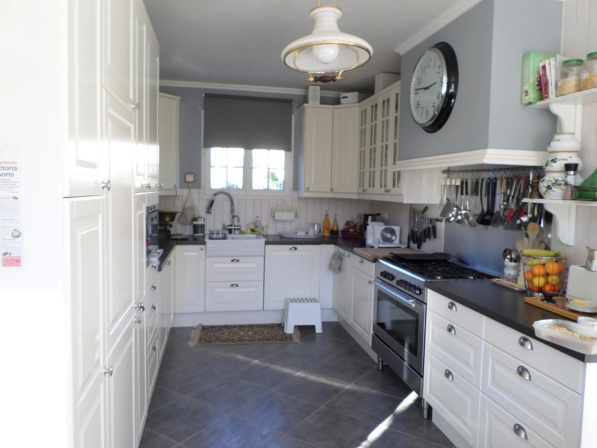 Kitchen or kitchenette in Les Broussous