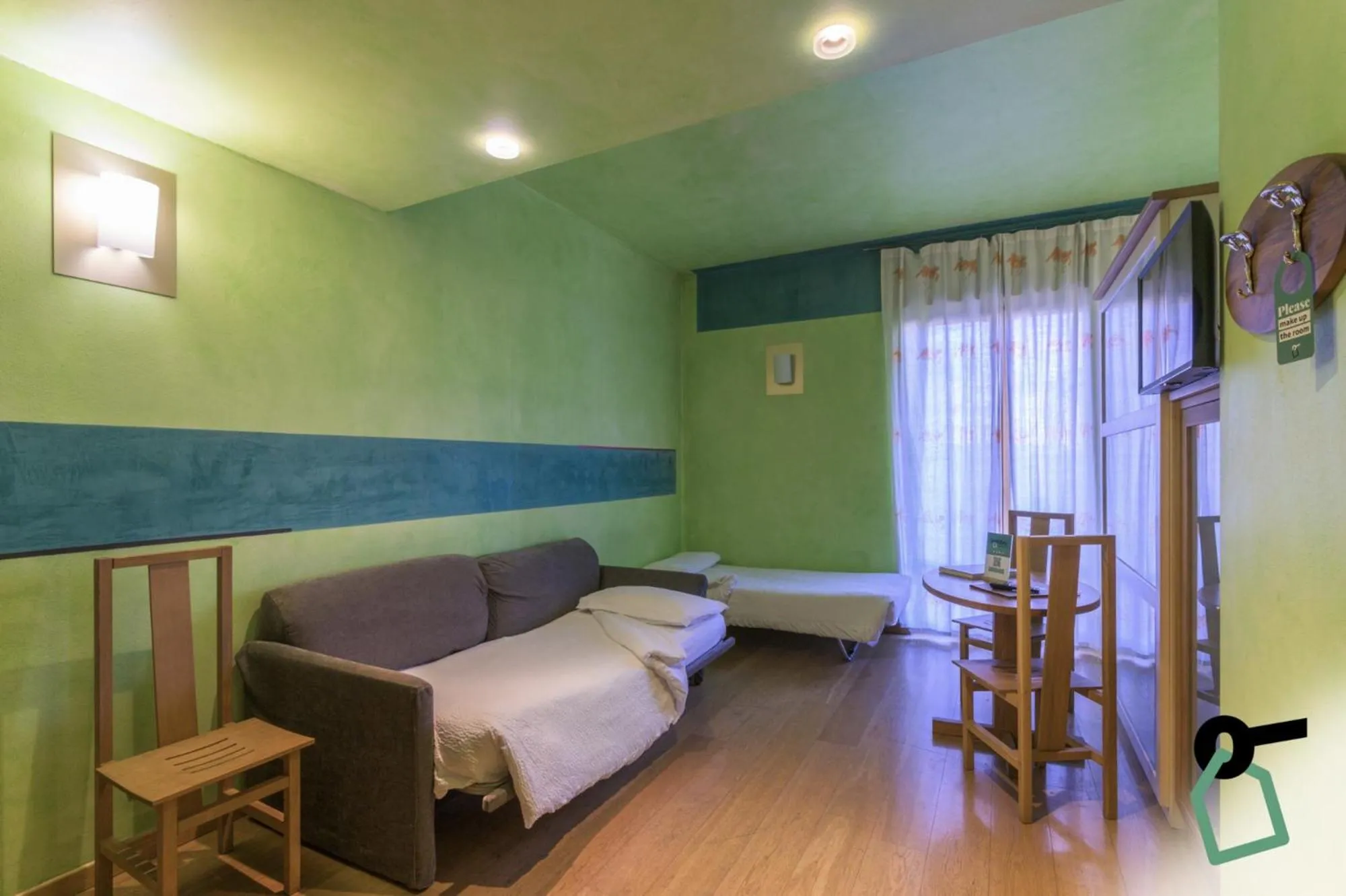 Photo of the whole room in HOTIDAY Discovery - Residence Verona