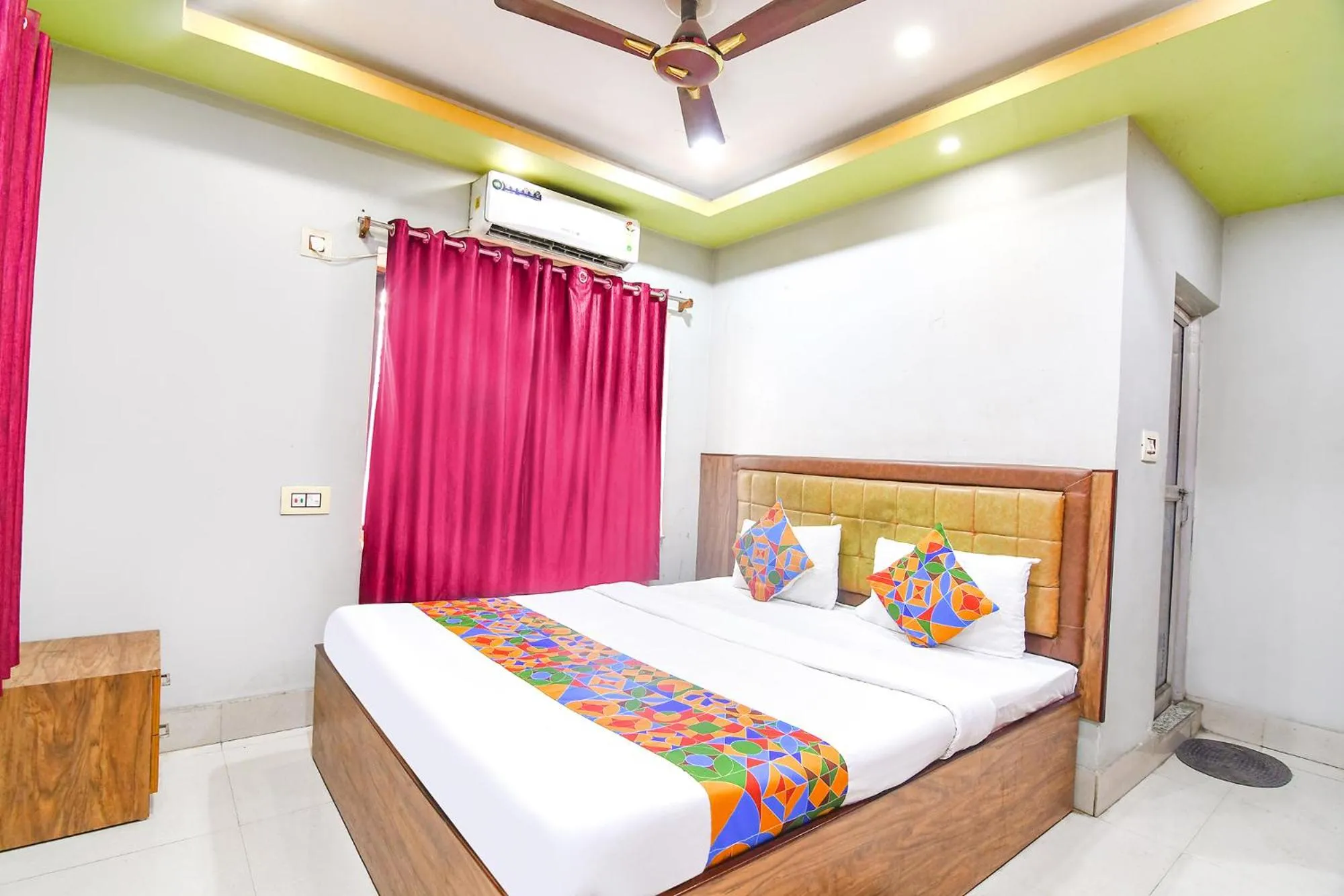 Bed in FabHotel Stay Inn II