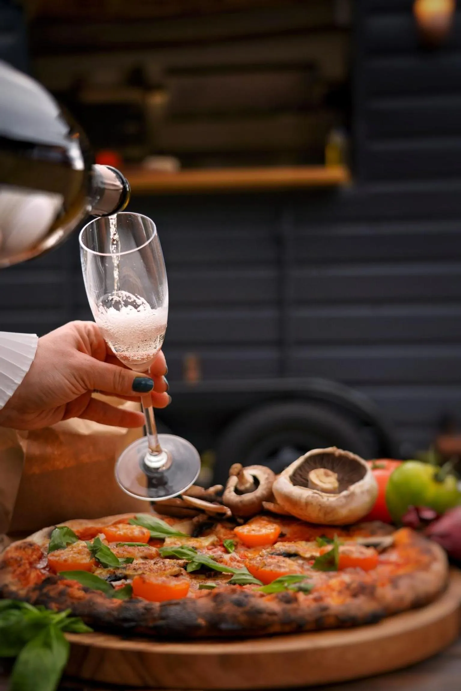 Food and drinks in The Bear Of Rodborough Hotel