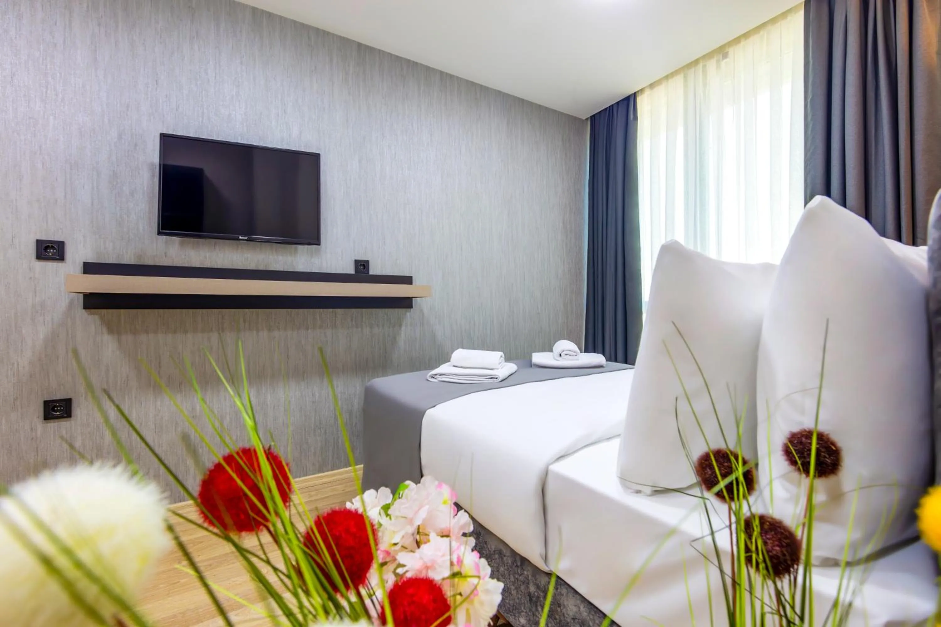 Photo of the whole room in The Business Class Hotel