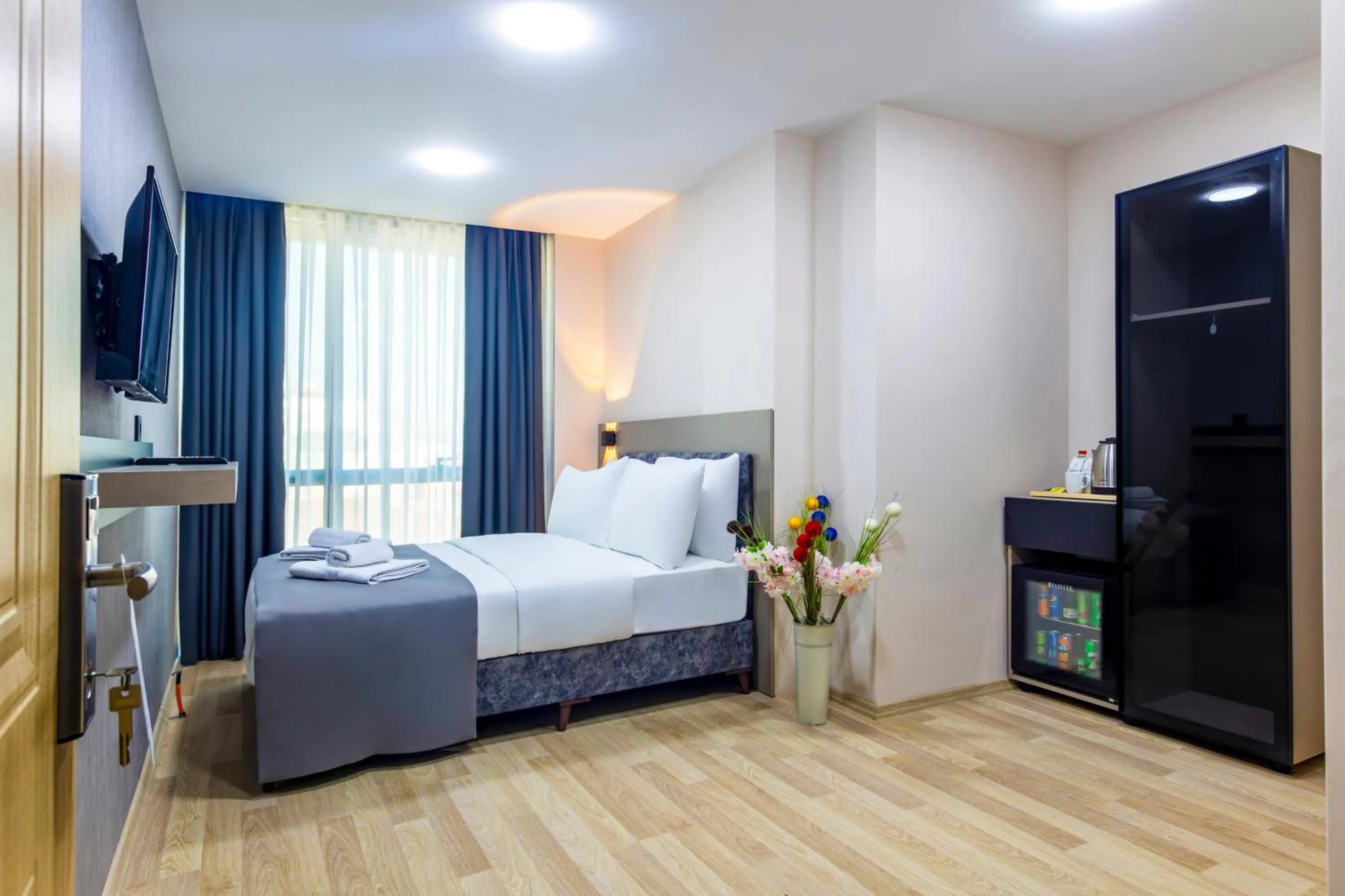 Photo of the whole room in The Business Class Hotel