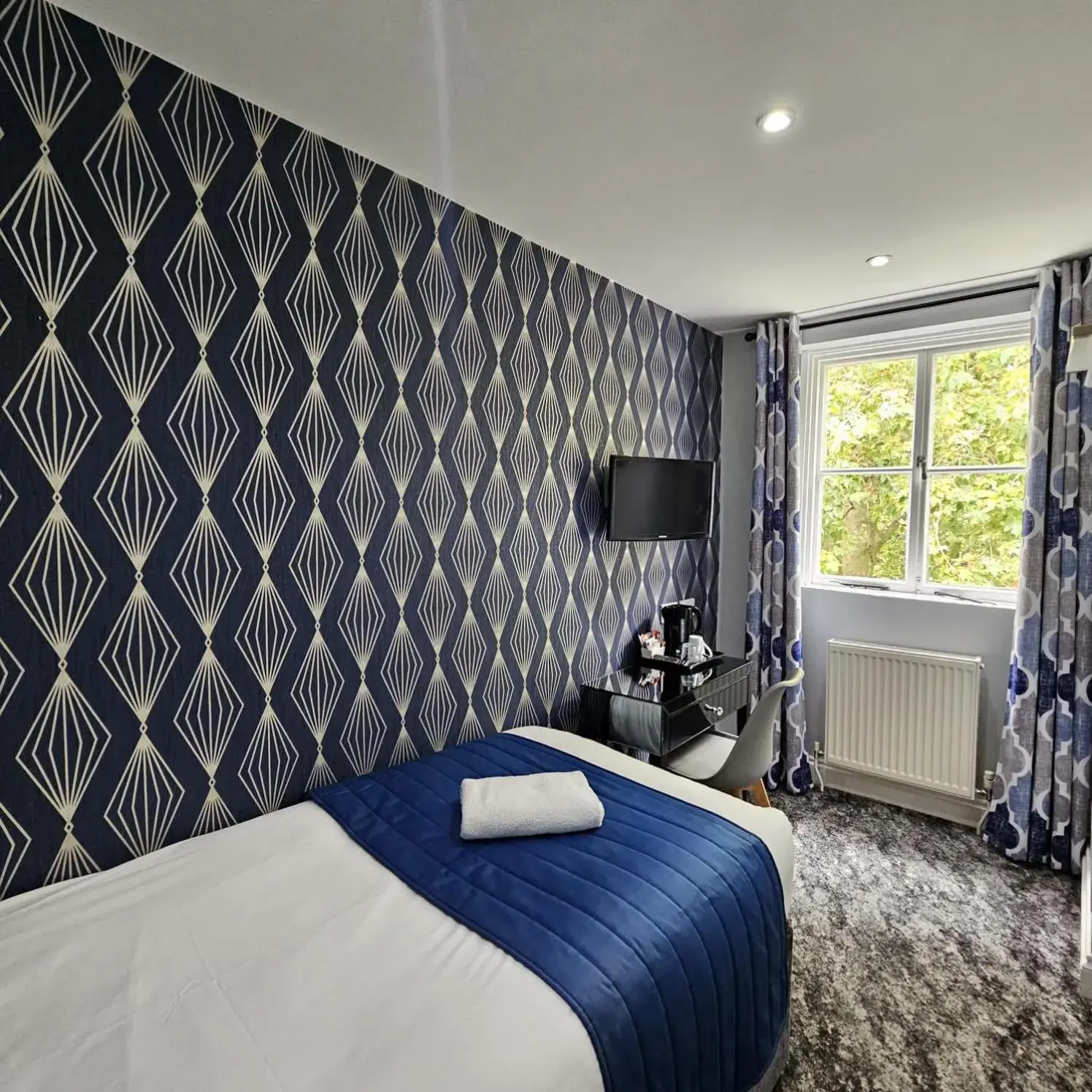 Single Room - En Suite in George Hotel Single Room - En Suite in George Hotel